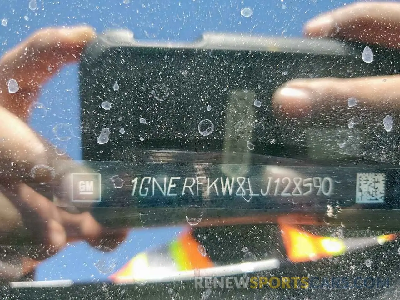 13 Photograph of a damaged car 1GNERFKW8LJ128590 CHEVROLET TRAVERSE 2020