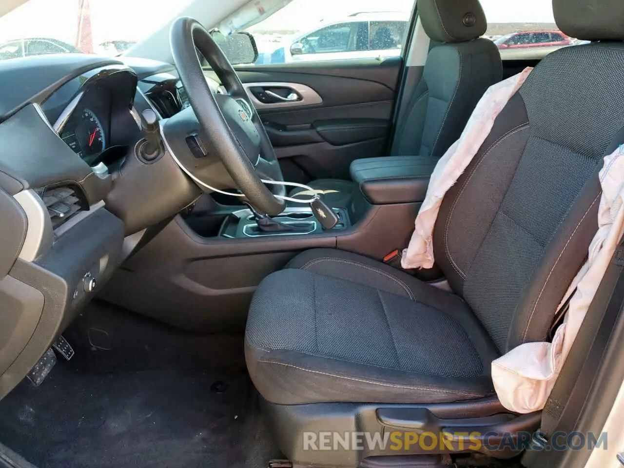 7 Photograph of a damaged car 1GNERFKW8LJ128590 CHEVROLET TRAVERSE 2020
