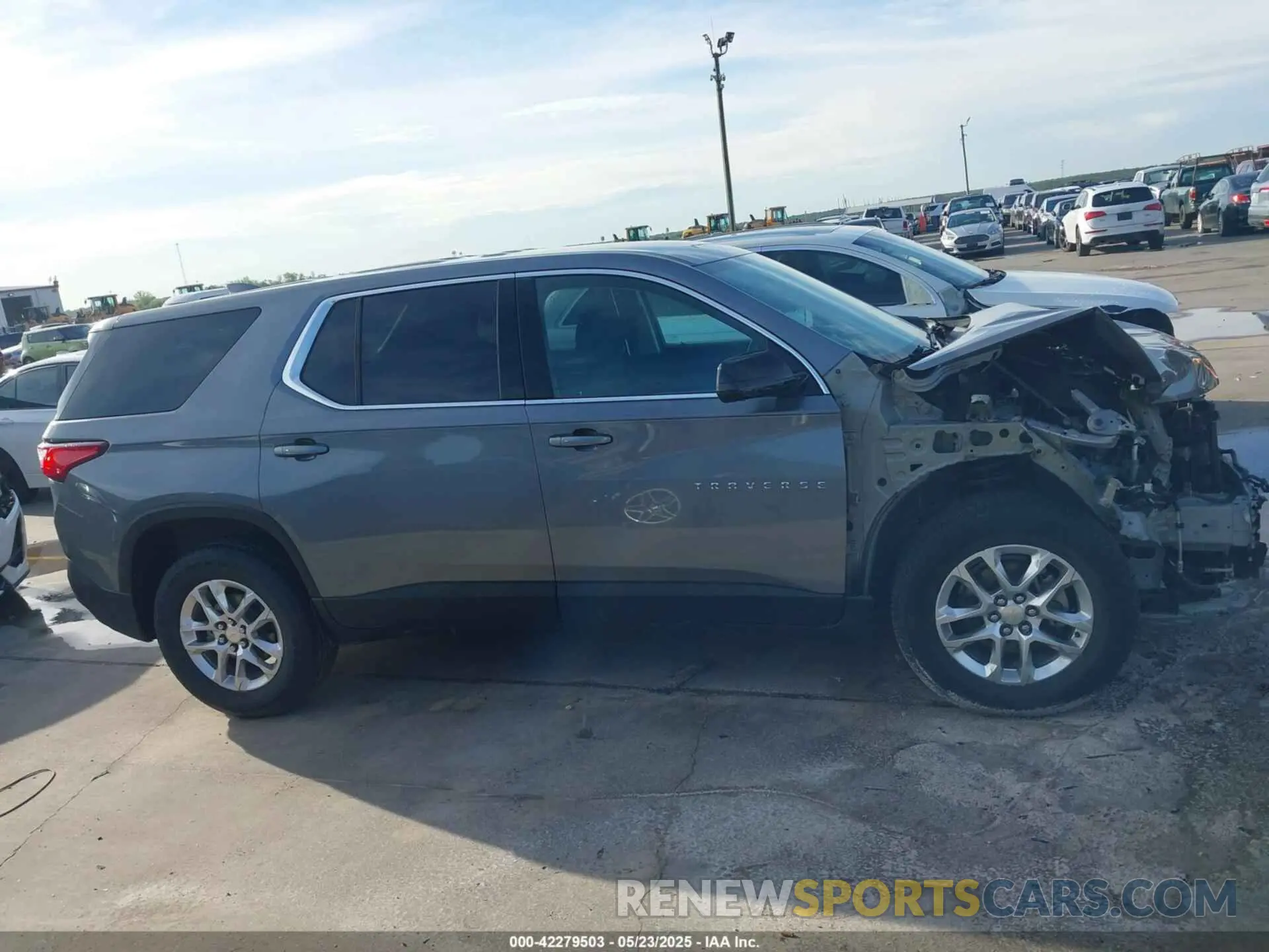 14 Photograph of a damaged car 1GNERFKW8LJ143123 CHEVROLET TRAVERSE 2020