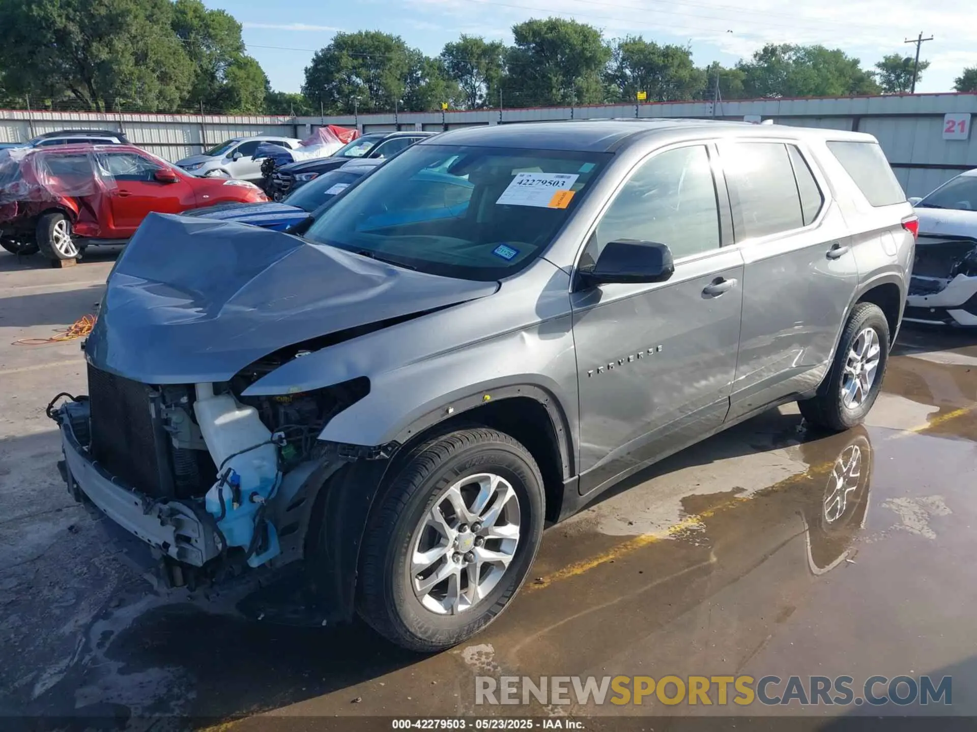 2 Photograph of a damaged car 1GNERFKW8LJ143123 CHEVROLET TRAVERSE 2020