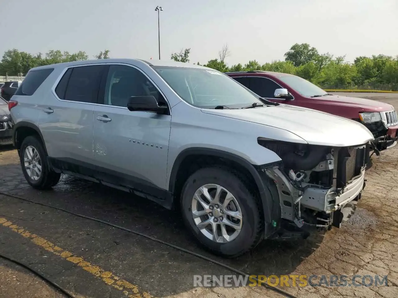 4 Photograph of a damaged car 1GNERFKW8LJ160889 CHEVROLET TRAVERSE 2020