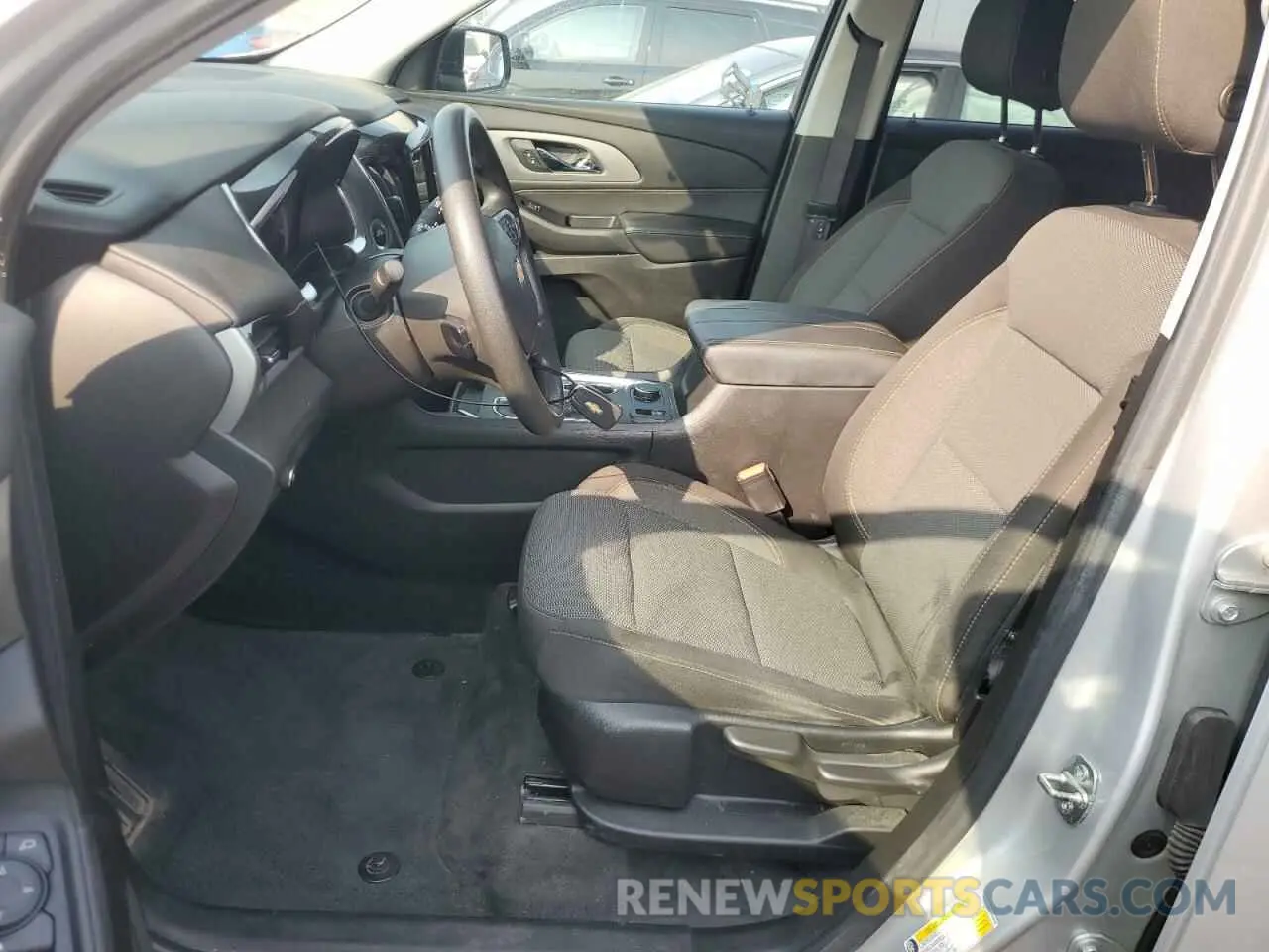 7 Photograph of a damaged car 1GNERFKW8LJ160889 CHEVROLET TRAVERSE 2020