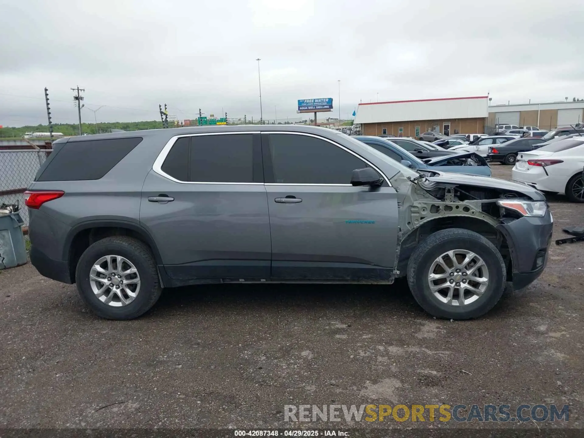 14 Photograph of a damaged car 1GNERFKW8LJ185193 CHEVROLET TRAVERSE 2020