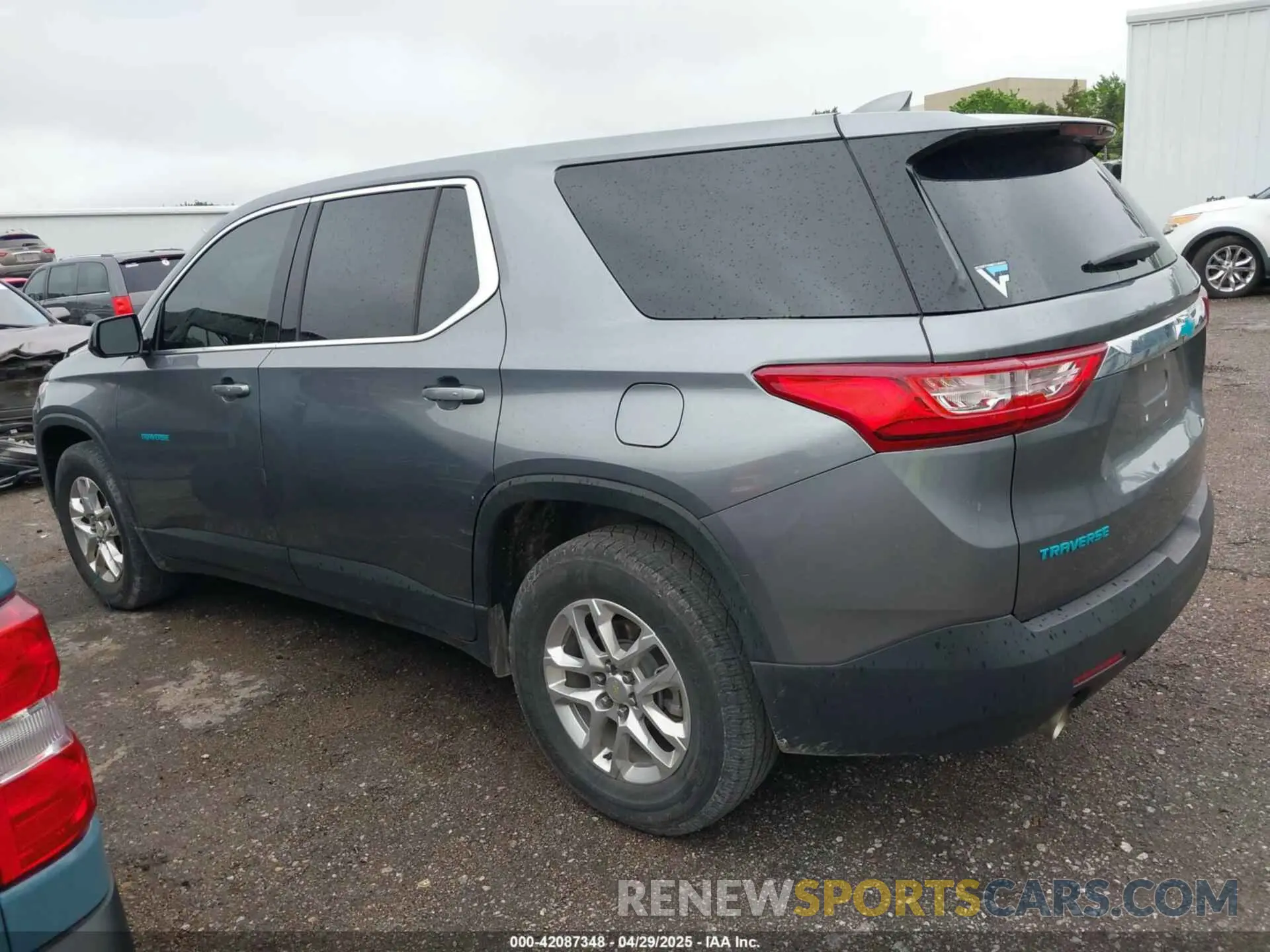 15 Photograph of a damaged car 1GNERFKW8LJ185193 CHEVROLET TRAVERSE 2020