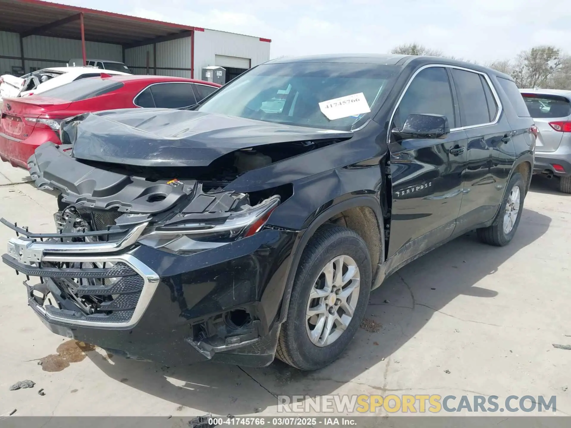 2 Photograph of a damaged car 1GNERFKW8LJ275914 CHEVROLET TRAVERSE 2020