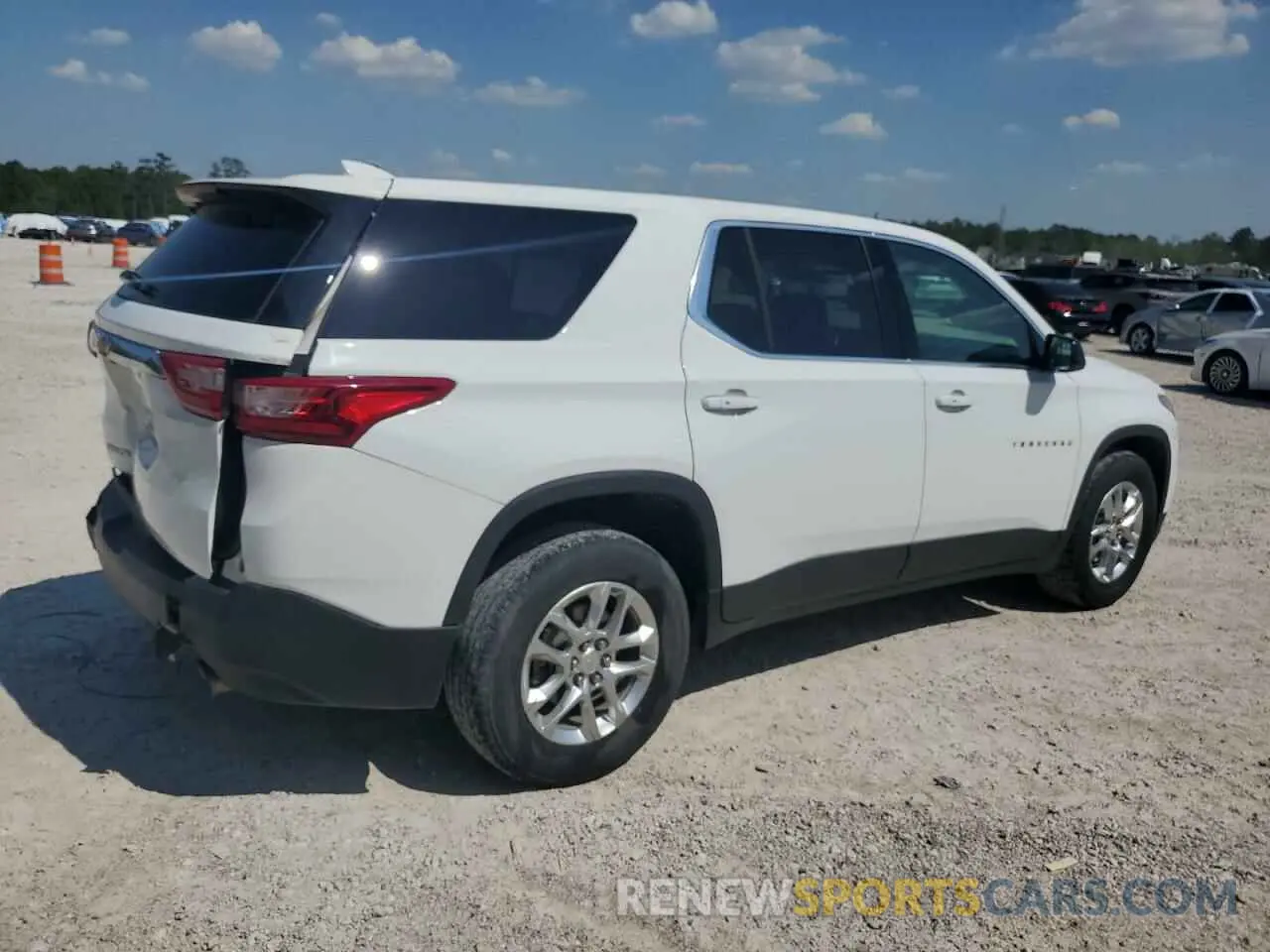3 Photograph of a damaged car 1GNERFKW8LJ298724 CHEVROLET TRAVERSE 2020