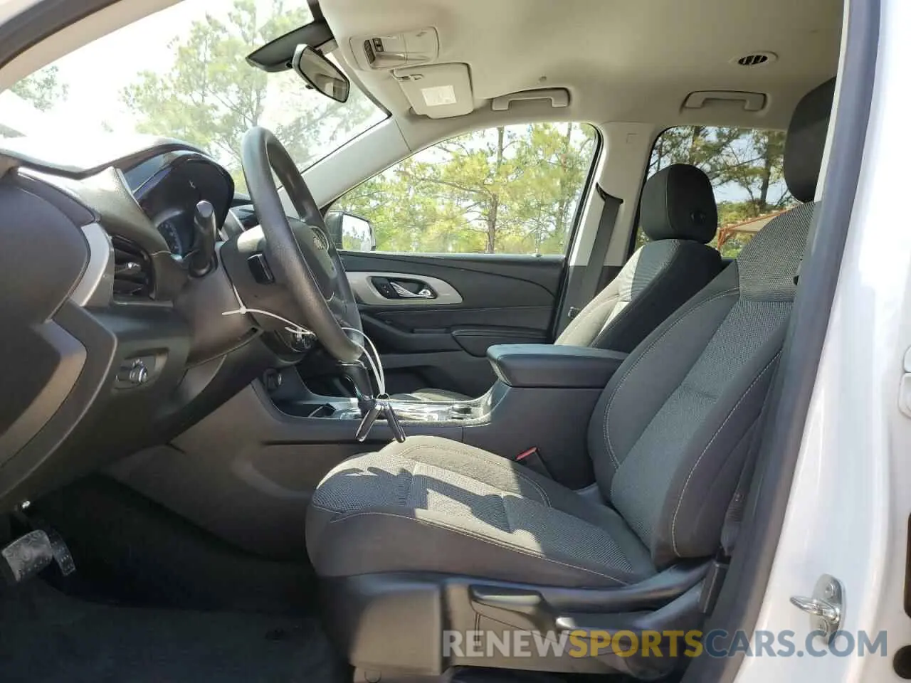 7 Photograph of a damaged car 1GNERFKW8LJ298724 CHEVROLET TRAVERSE 2020