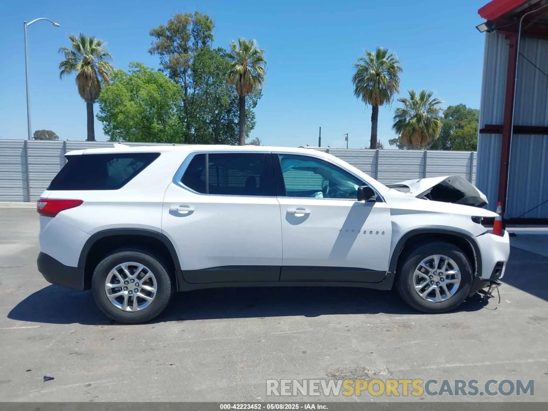 14 Photograph of a damaged car 1GNERFKW8LJ321354 CHEVROLET TRAVERSE 2020