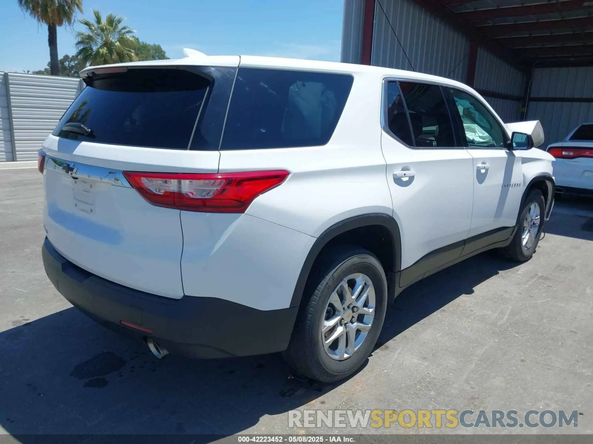 4 Photograph of a damaged car 1GNERFKW8LJ321354 CHEVROLET TRAVERSE 2020
