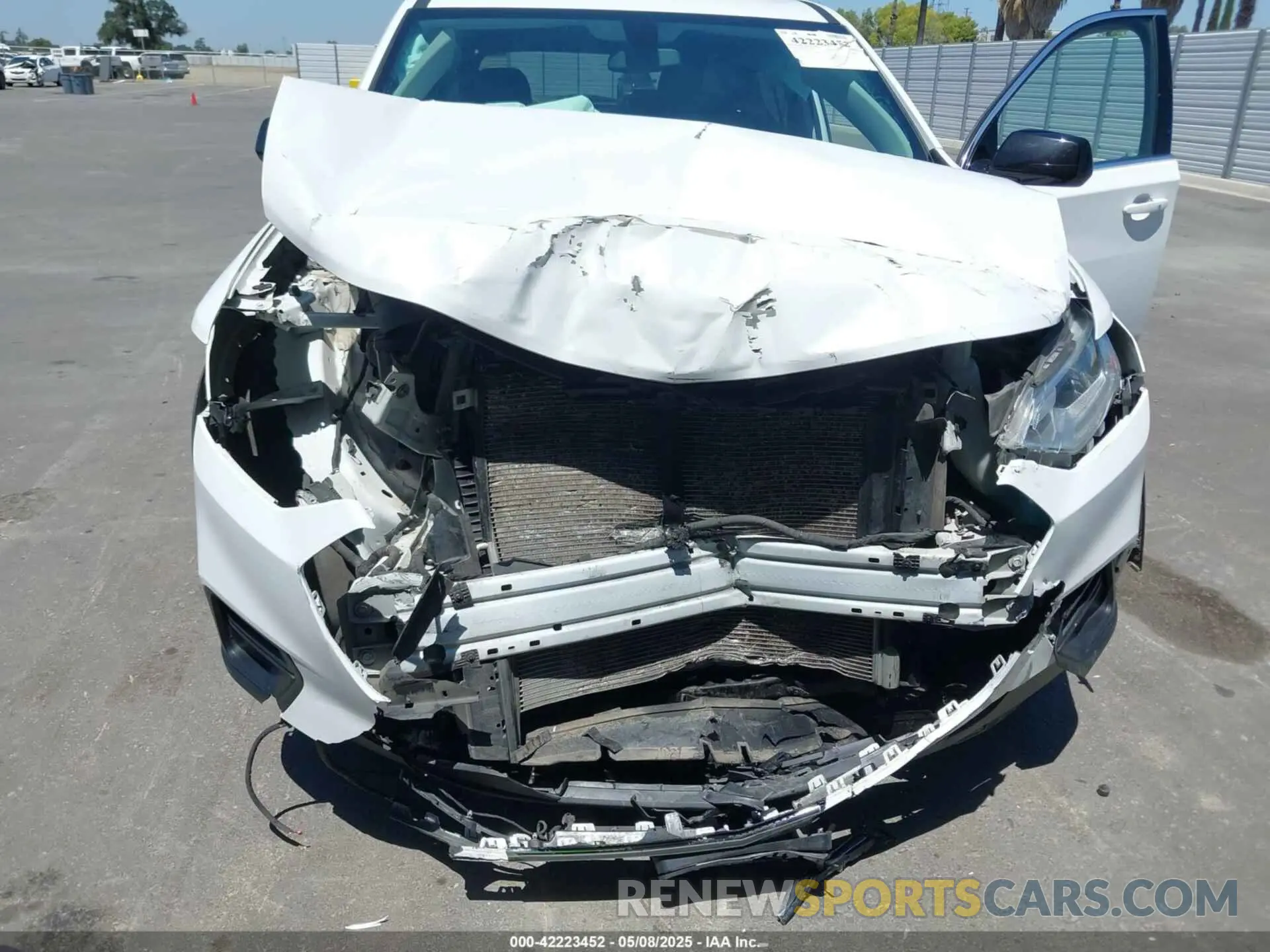 6 Photograph of a damaged car 1GNERFKW8LJ321354 CHEVROLET TRAVERSE 2020