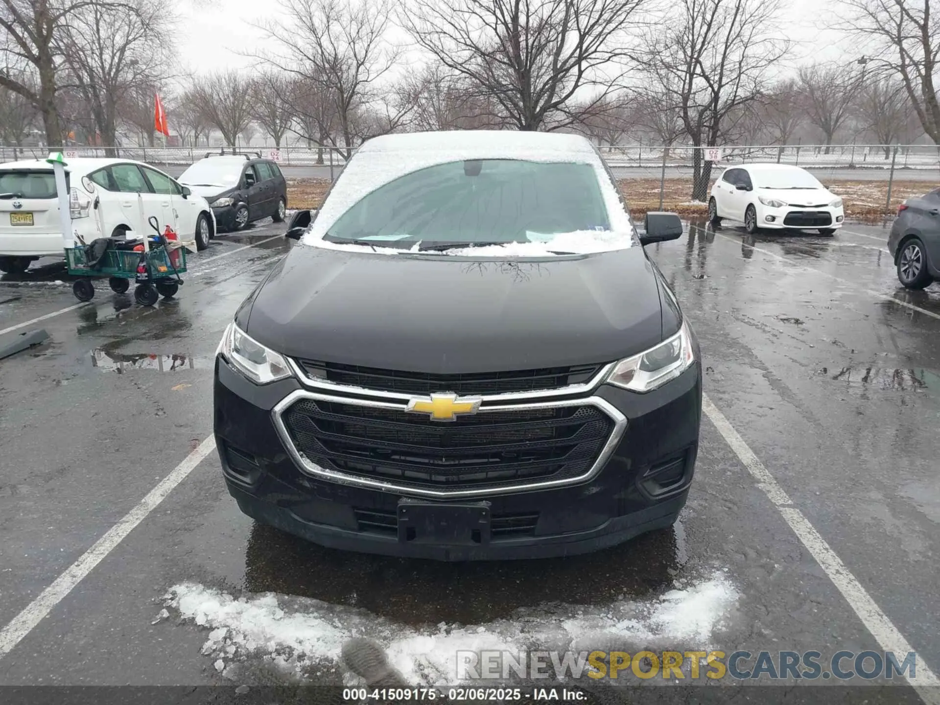 12 Photograph of a damaged car 1GNERFKW9LJ121714 CHEVROLET TRAVERSE 2020