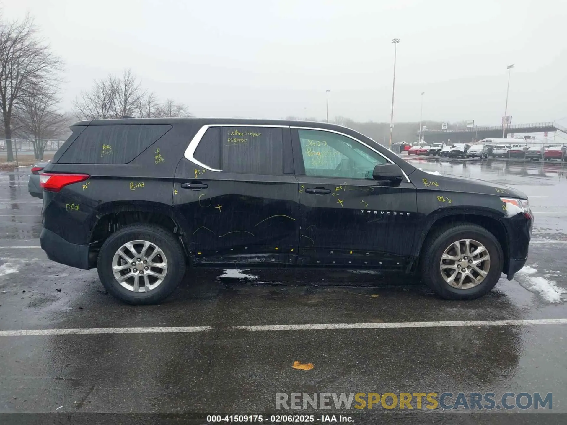 13 Photograph of a damaged car 1GNERFKW9LJ121714 CHEVROLET TRAVERSE 2020