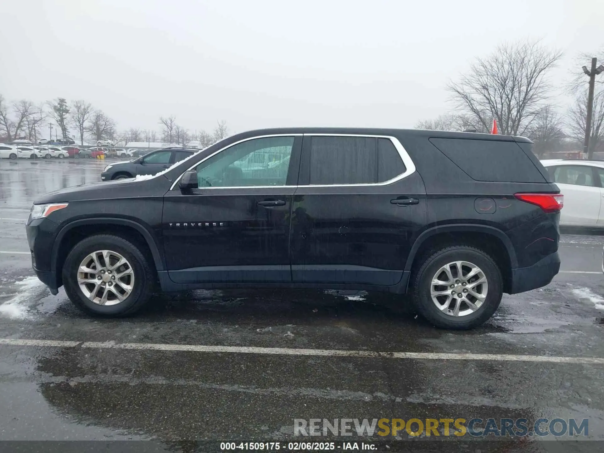 14 Photograph of a damaged car 1GNERFKW9LJ121714 CHEVROLET TRAVERSE 2020