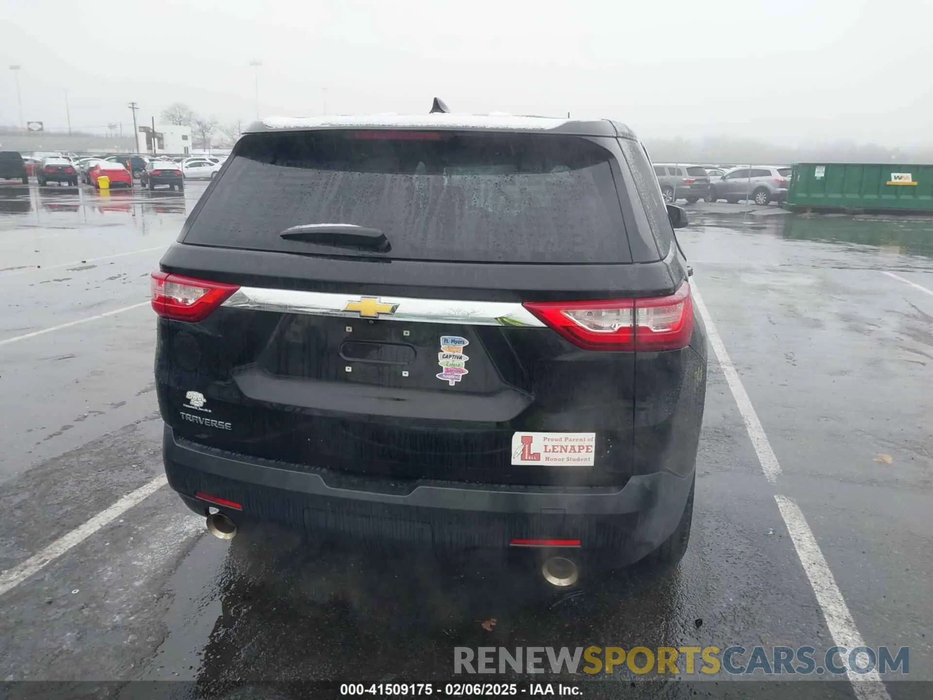 16 Photograph of a damaged car 1GNERFKW9LJ121714 CHEVROLET TRAVERSE 2020