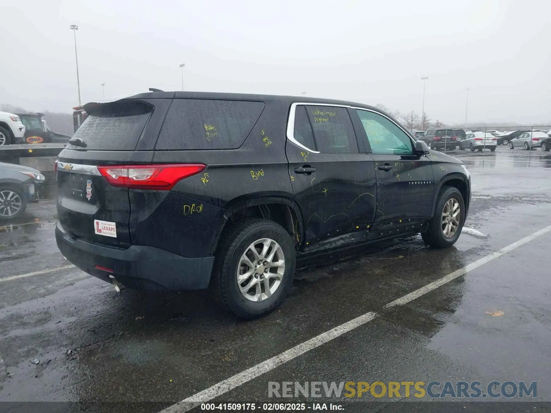 6 Photograph of a damaged car 1GNERFKW9LJ121714 CHEVROLET TRAVERSE 2020
