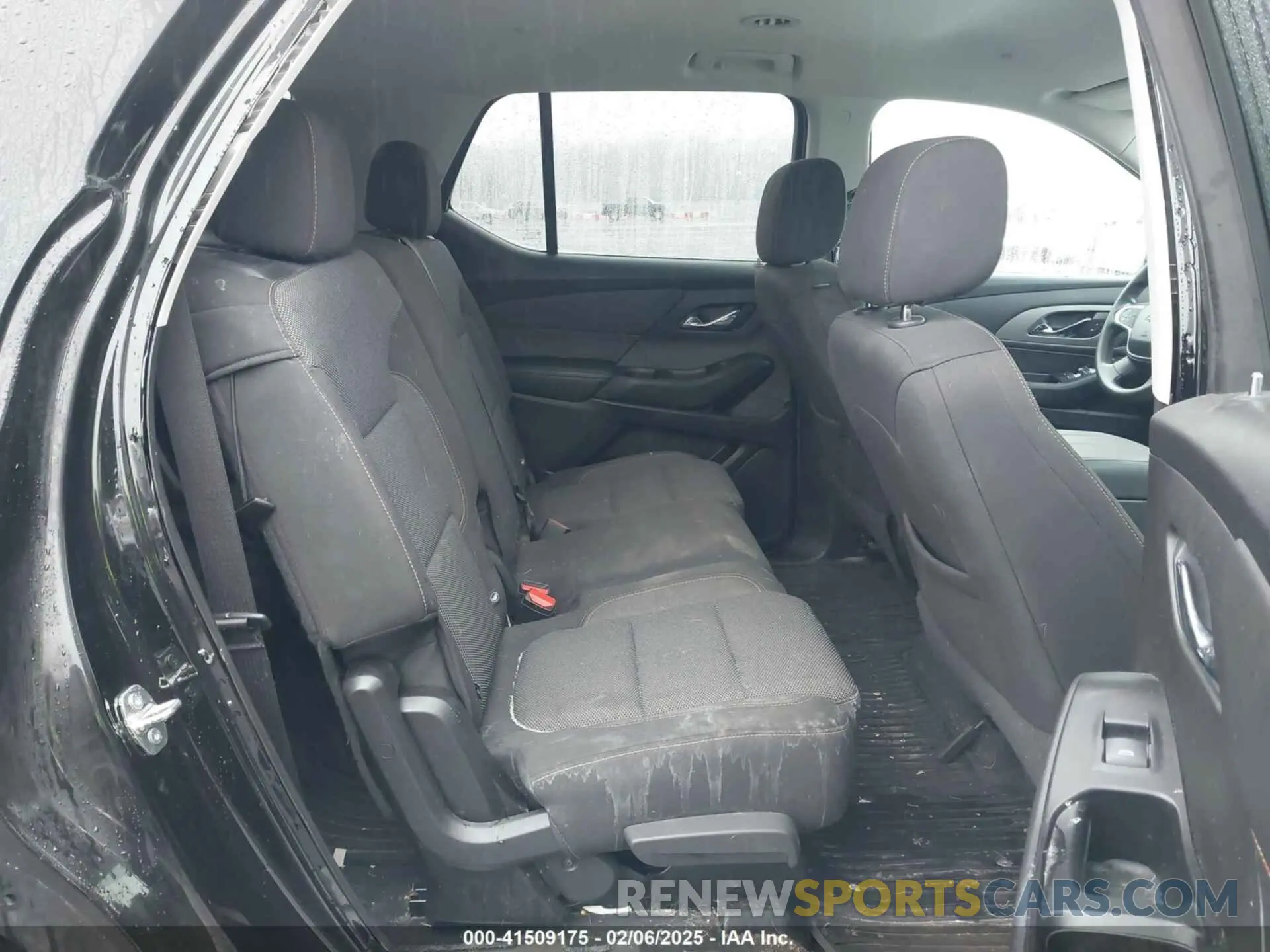 8 Photograph of a damaged car 1GNERFKW9LJ121714 CHEVROLET TRAVERSE 2020