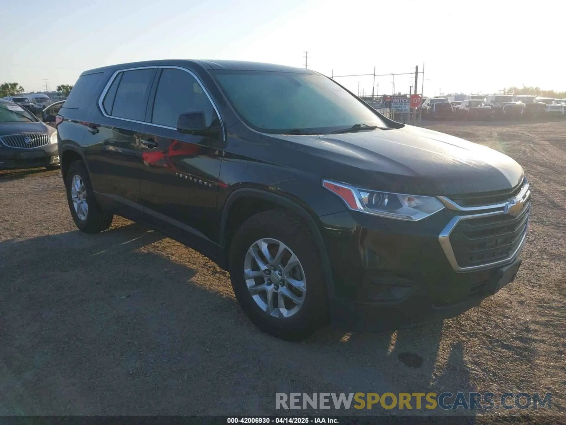 1 Photograph of a damaged car 1GNERFKW9LJ127710 CHEVROLET TRAVERSE 2020