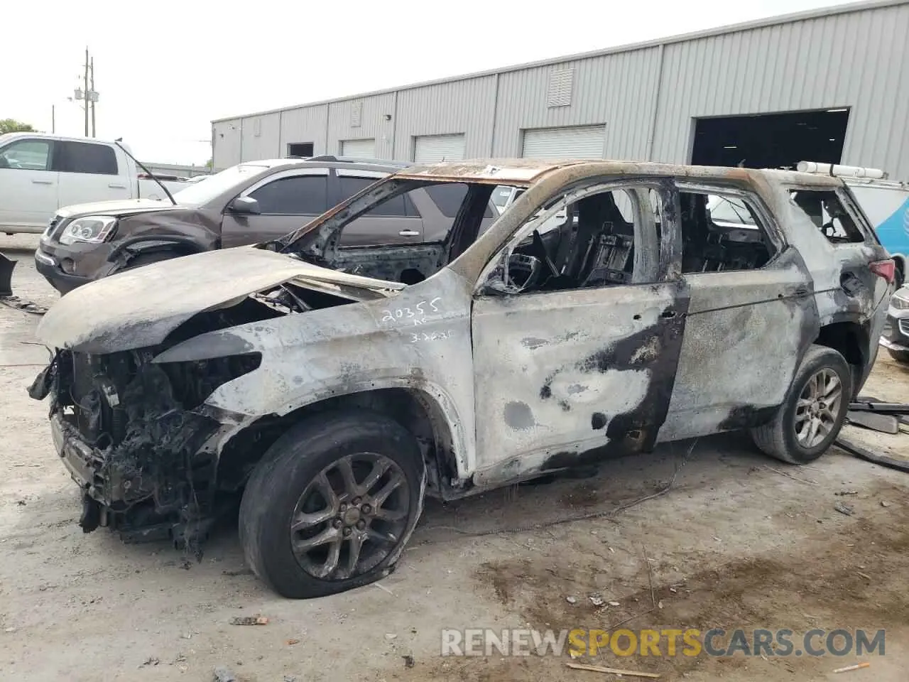 1 Photograph of a damaged car 1GNERFKW9LJ184862 CHEVROLET TRAVERSE 2020
