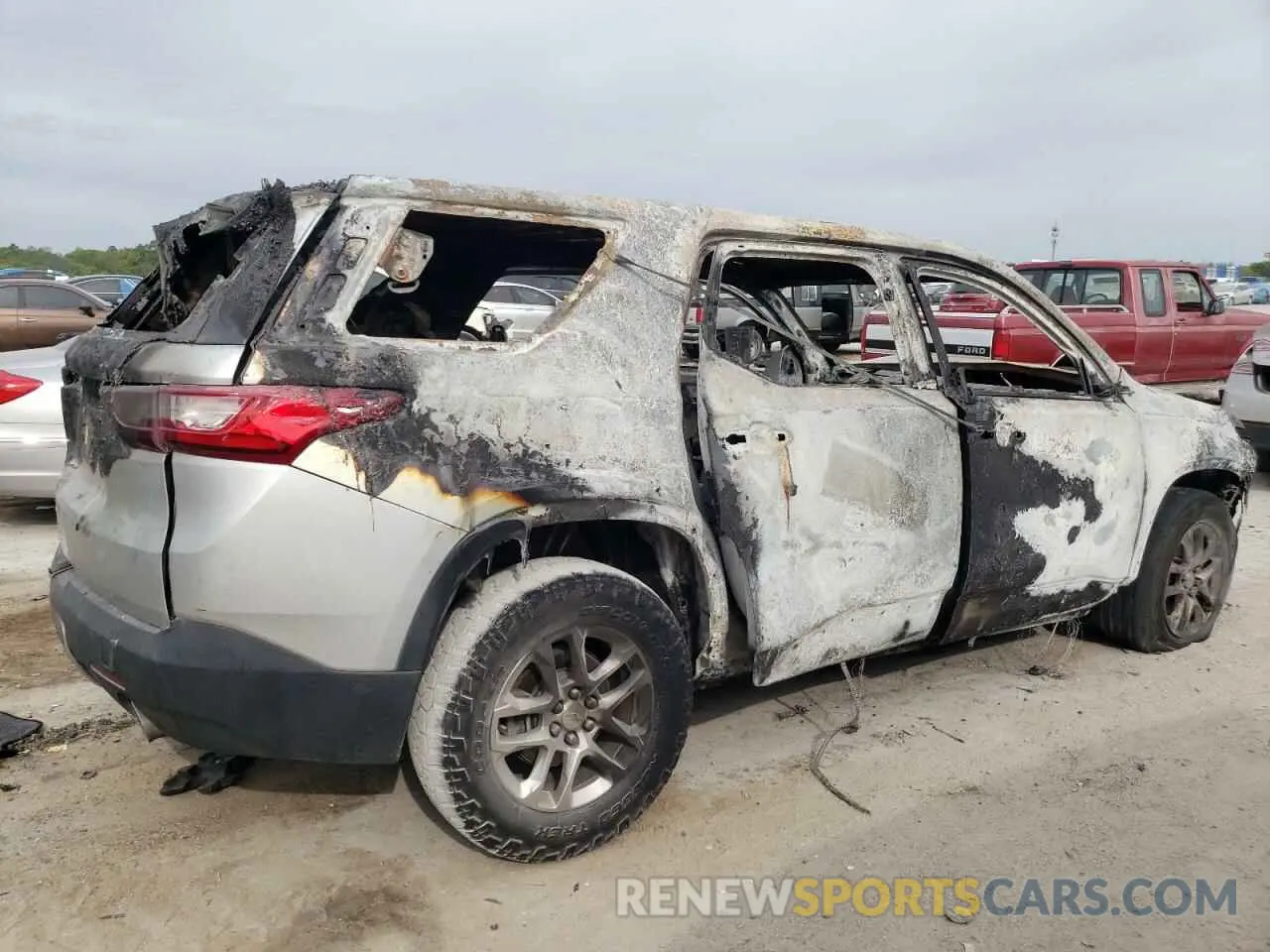 3 Photograph of a damaged car 1GNERFKW9LJ184862 CHEVROLET TRAVERSE 2020