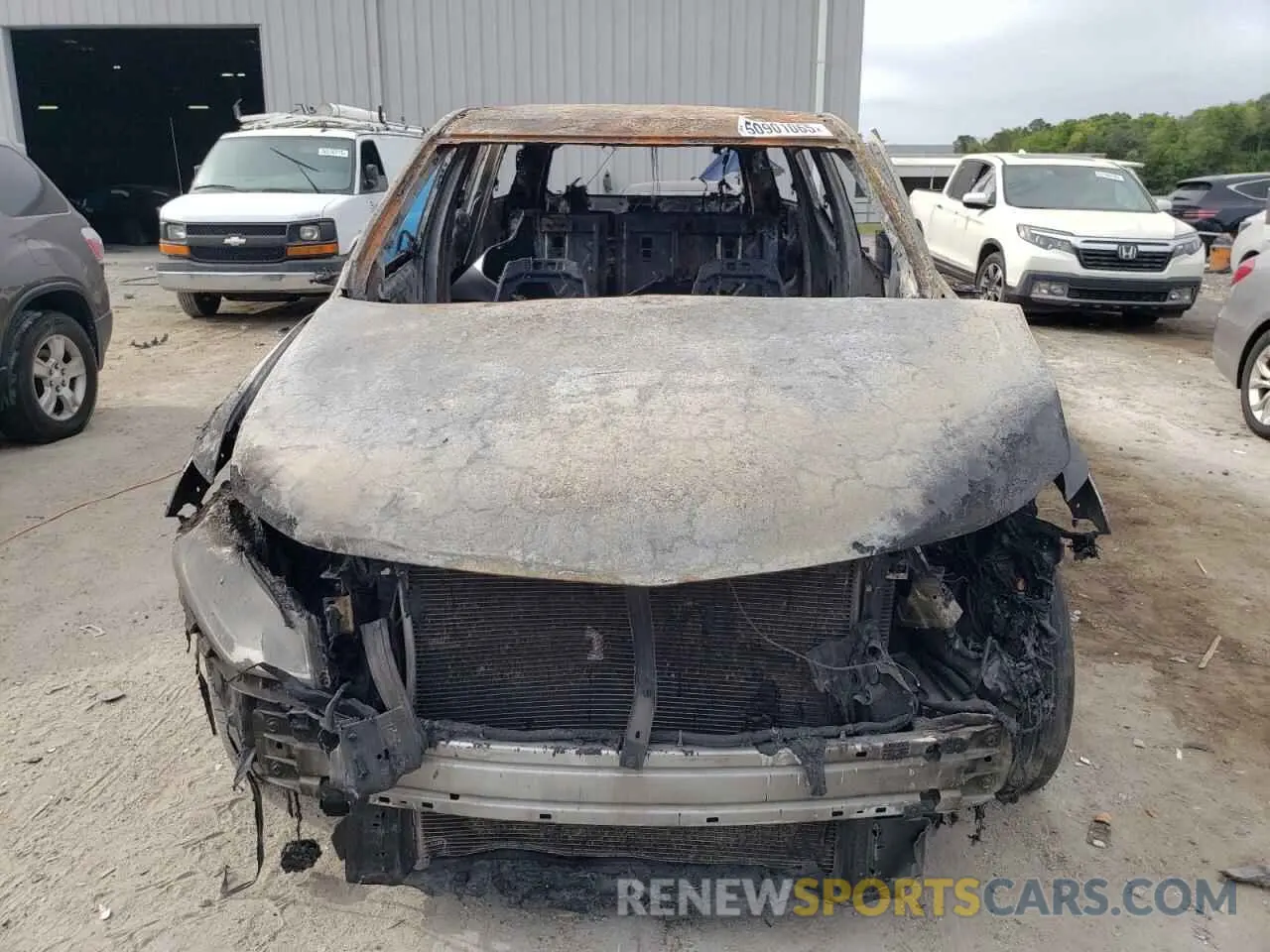 5 Photograph of a damaged car 1GNERFKW9LJ184862 CHEVROLET TRAVERSE 2020