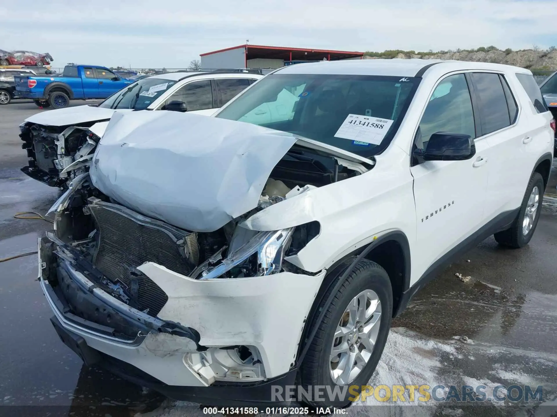 2 Photograph of a damaged car 1GNERFKW9LJ233686 CHEVROLET TRAVERSE 2020