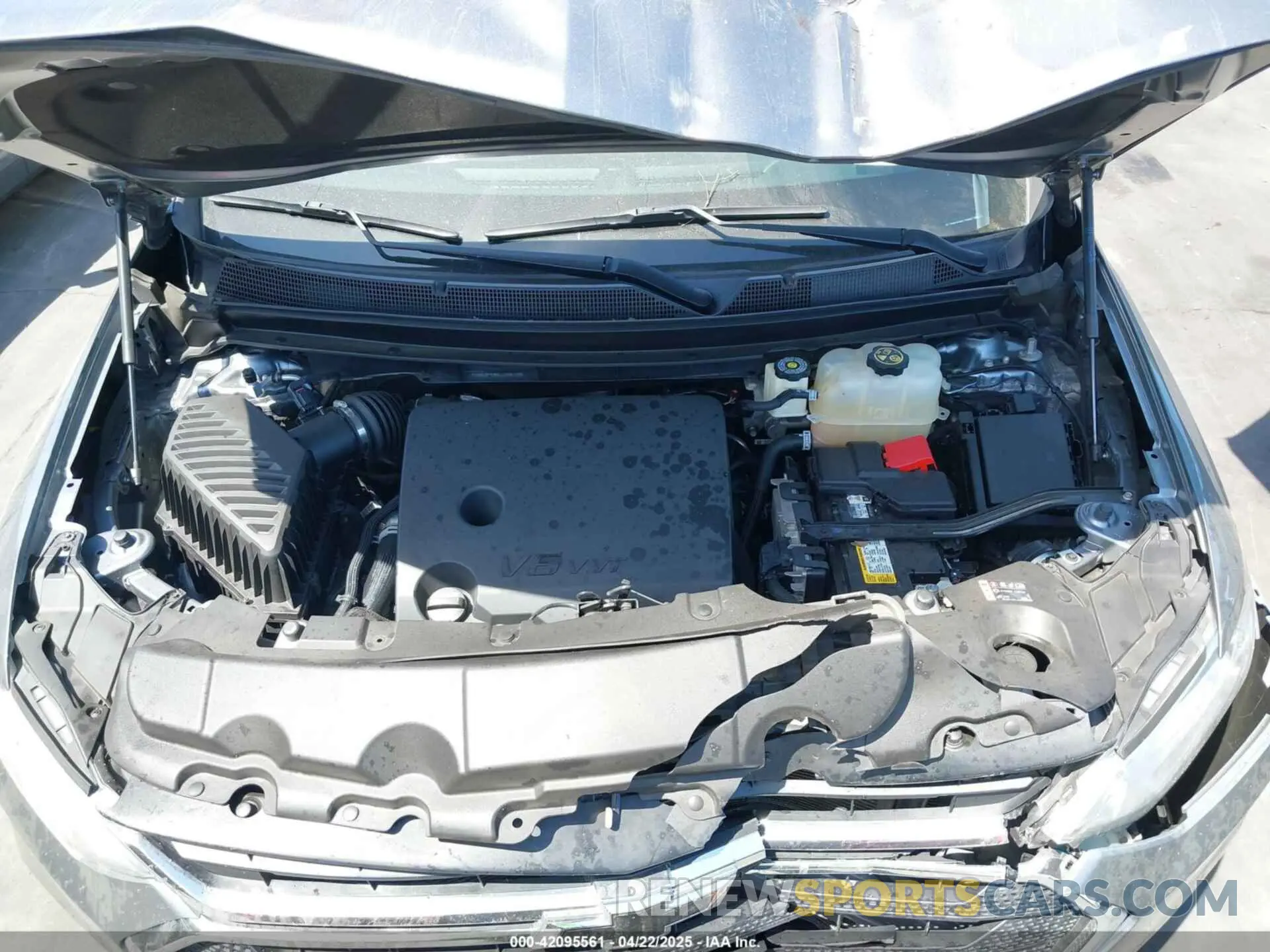 10 Photograph of a damaged car 1GNERFKW9LJ248110 CHEVROLET TRAVERSE 2020