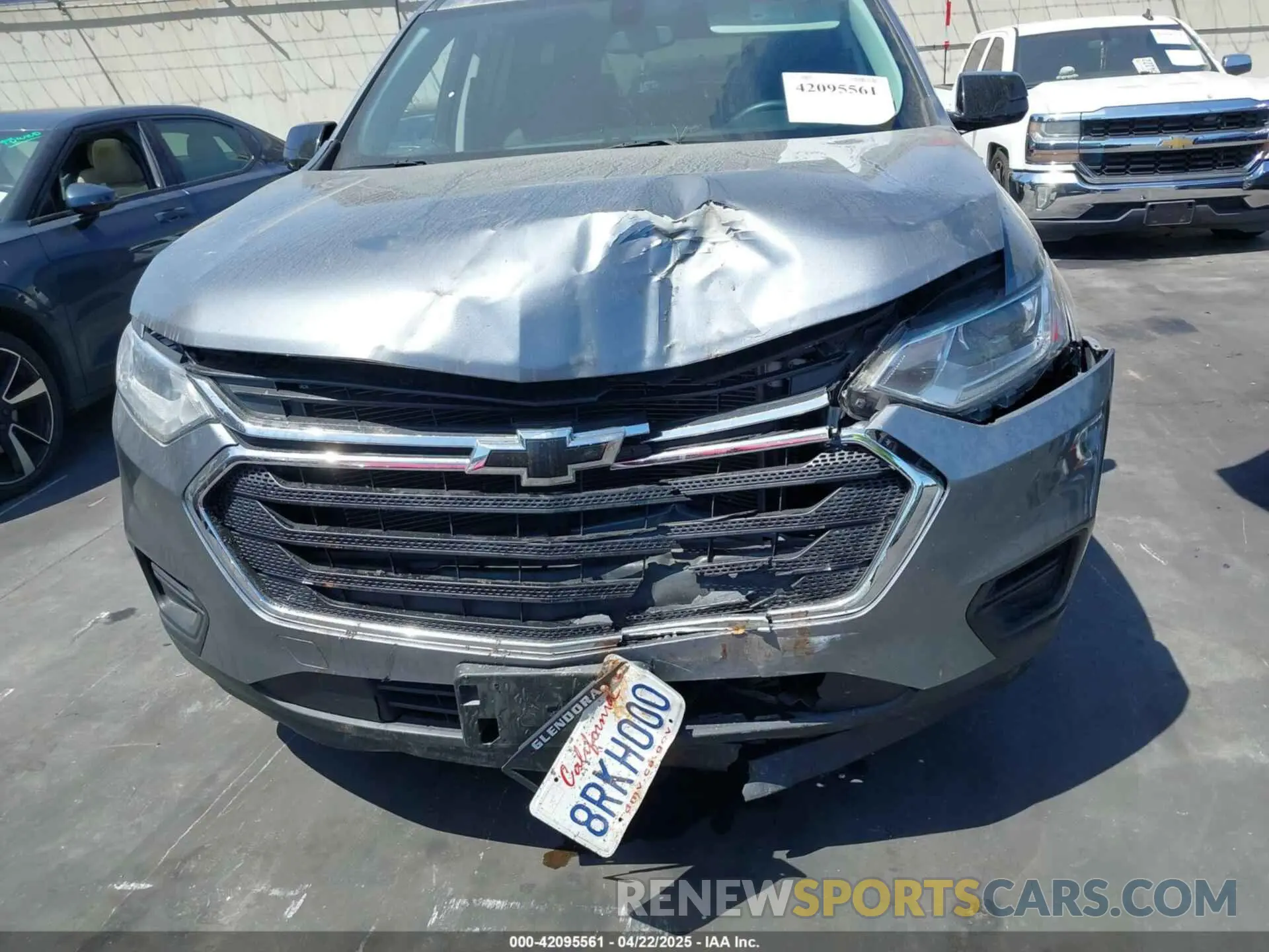13 Photograph of a damaged car 1GNERFKW9LJ248110 CHEVROLET TRAVERSE 2020