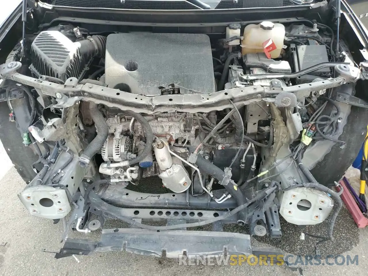 12 Photograph of a damaged car 1GNERFKW9LJ253548 CHEVROLET TRAVERSE 2020