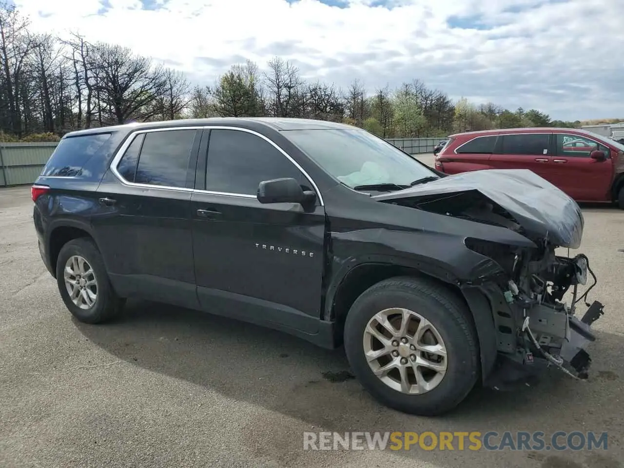 4 Photograph of a damaged car 1GNERFKW9LJ253548 CHEVROLET TRAVERSE 2020