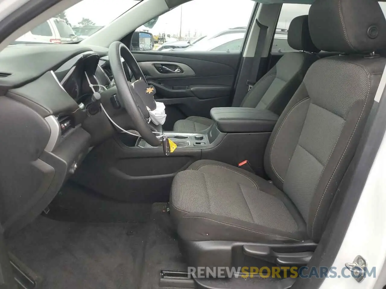 7 Photograph of a damaged car 1GNERFKW9LJ261004 CHEVROLET TRAVERSE 2020