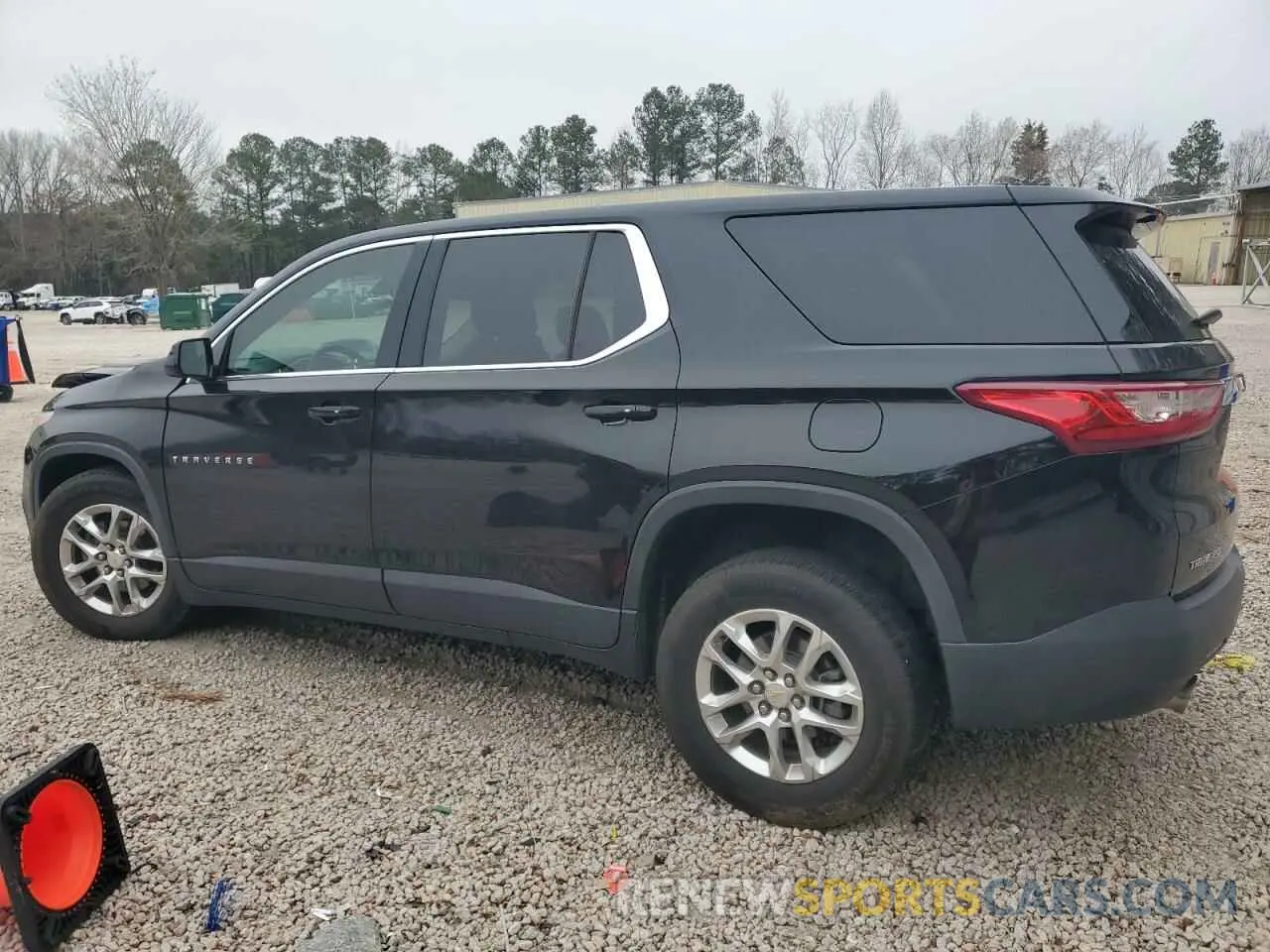 2 Photograph of a damaged car 1GNERFKW9LJ269376 CHEVROLET TRAVERSE 2020