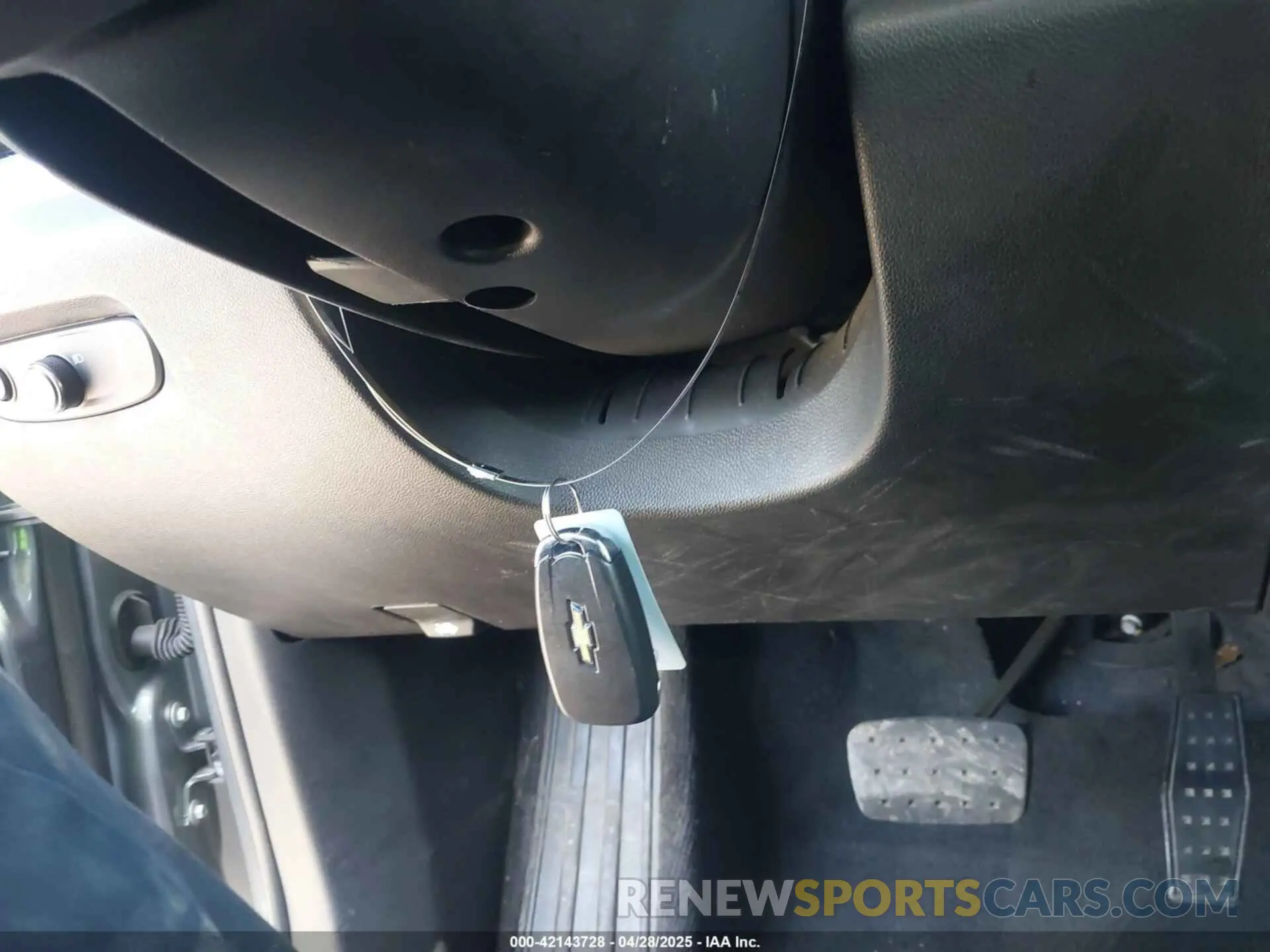 11 Photograph of a damaged car 1GNERFKW9LJ309827 CHEVROLET TRAVERSE 2020