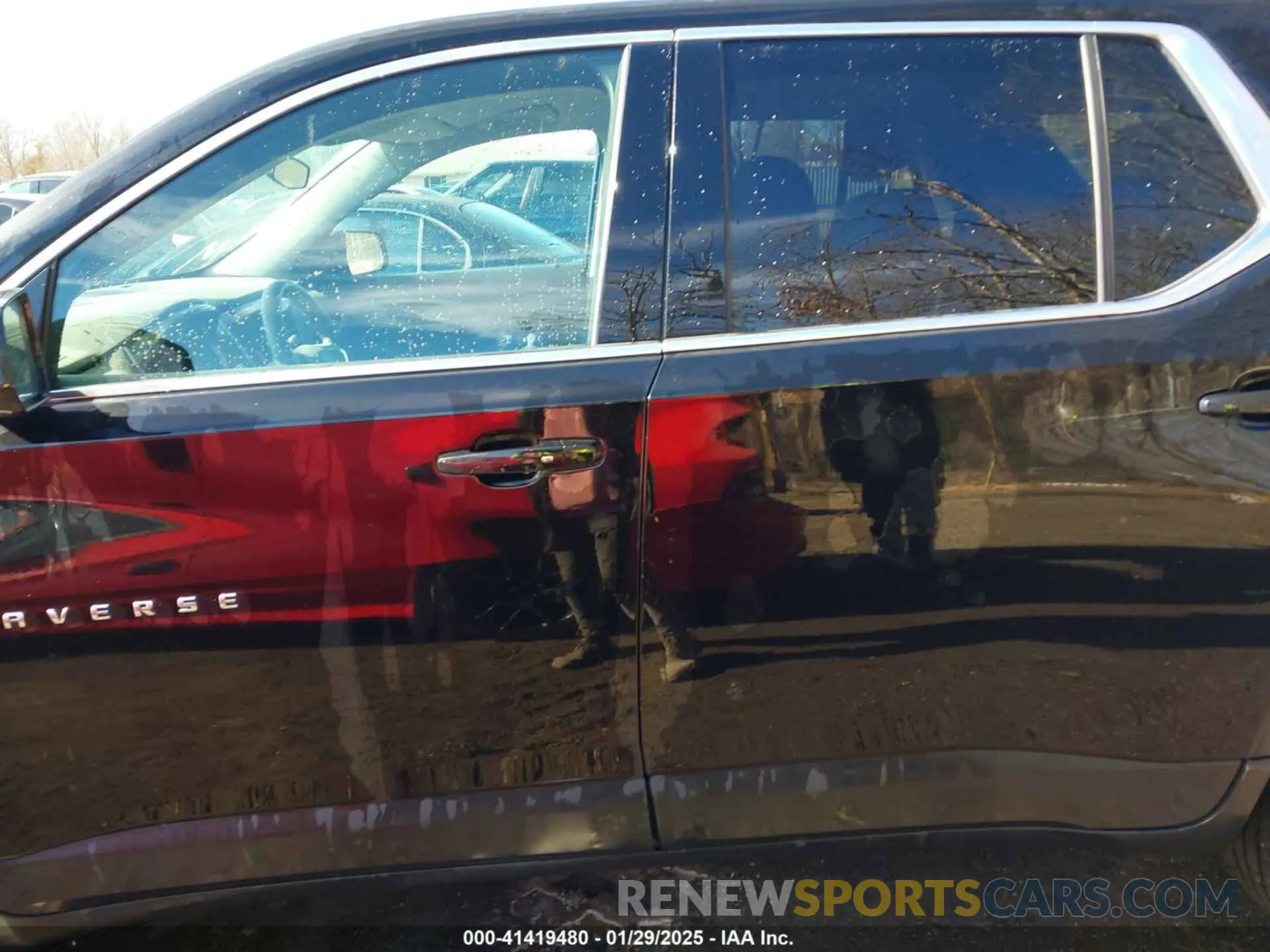14 Photograph of a damaged car 1GNERFKWXLJ100712 CHEVROLET TRAVERSE 2020