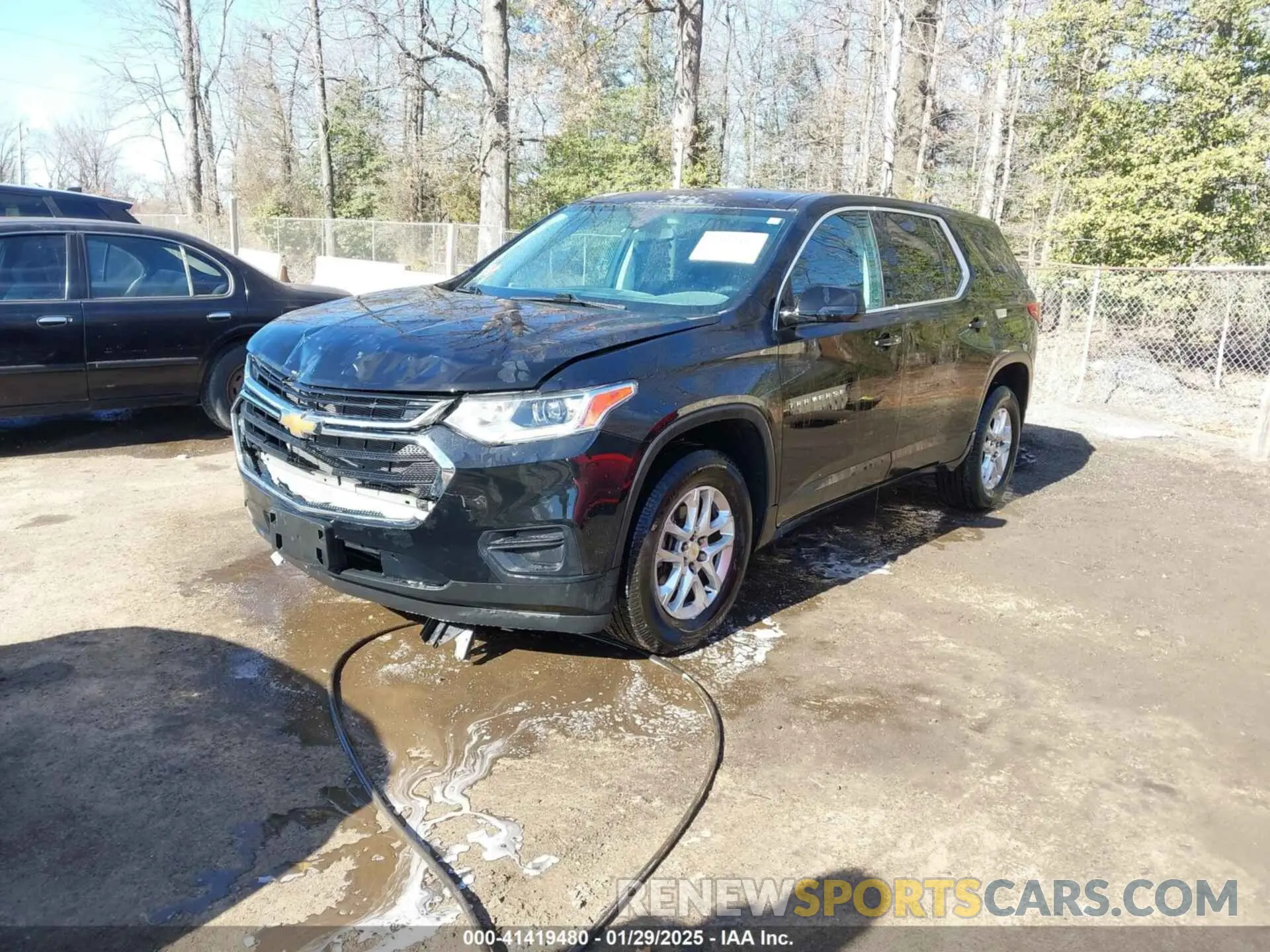 2 Photograph of a damaged car 1GNERFKWXLJ100712 CHEVROLET TRAVERSE 2020