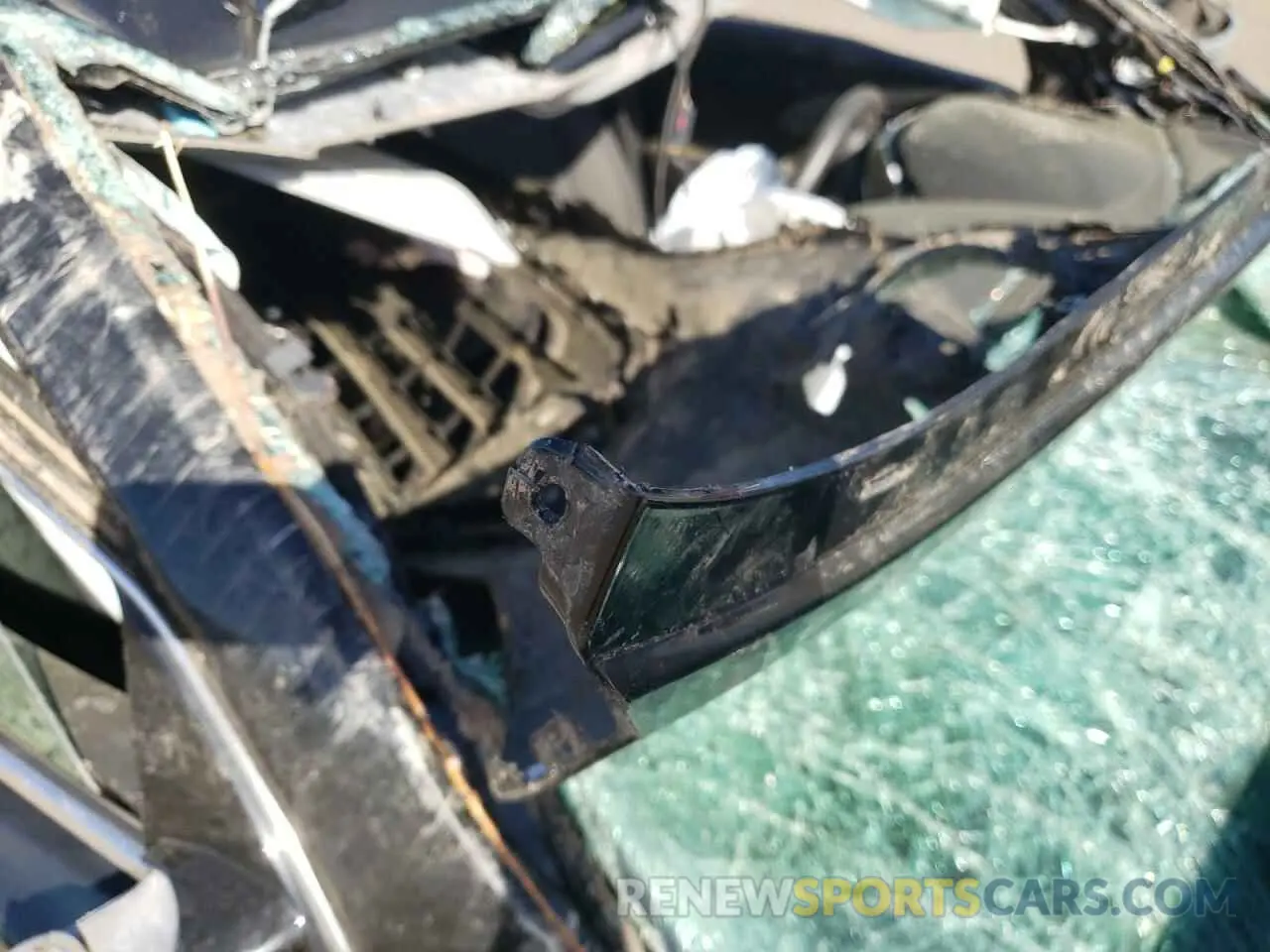 12 Photograph of a damaged car 1GNERFKWXLJ120202 CHEVROLET TRAVERSE 2020