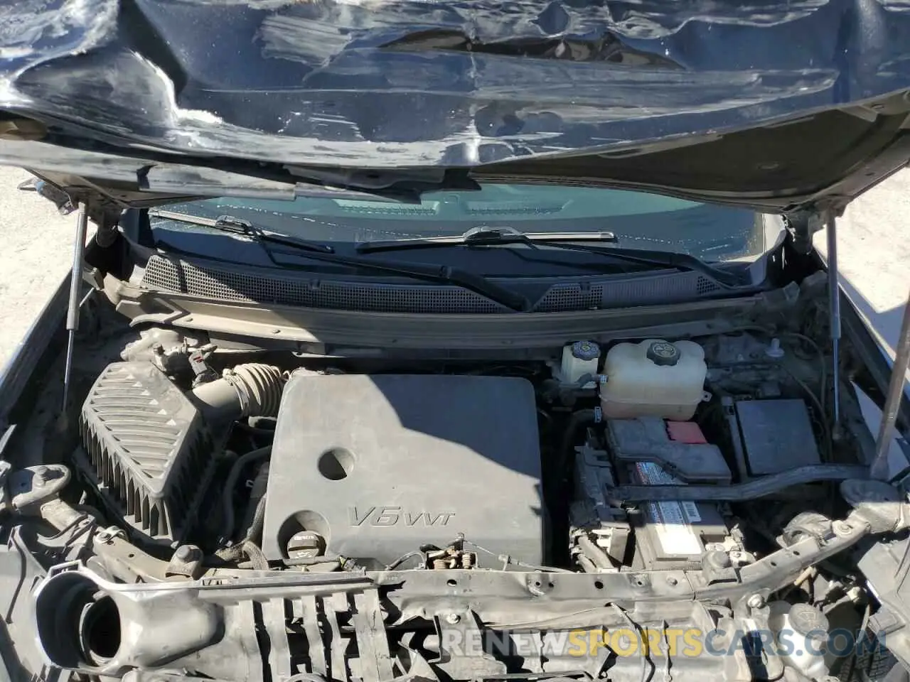 12 Photograph of a damaged car 1GNERFKWXLJ201717 CHEVROLET TRAVERSE 2020