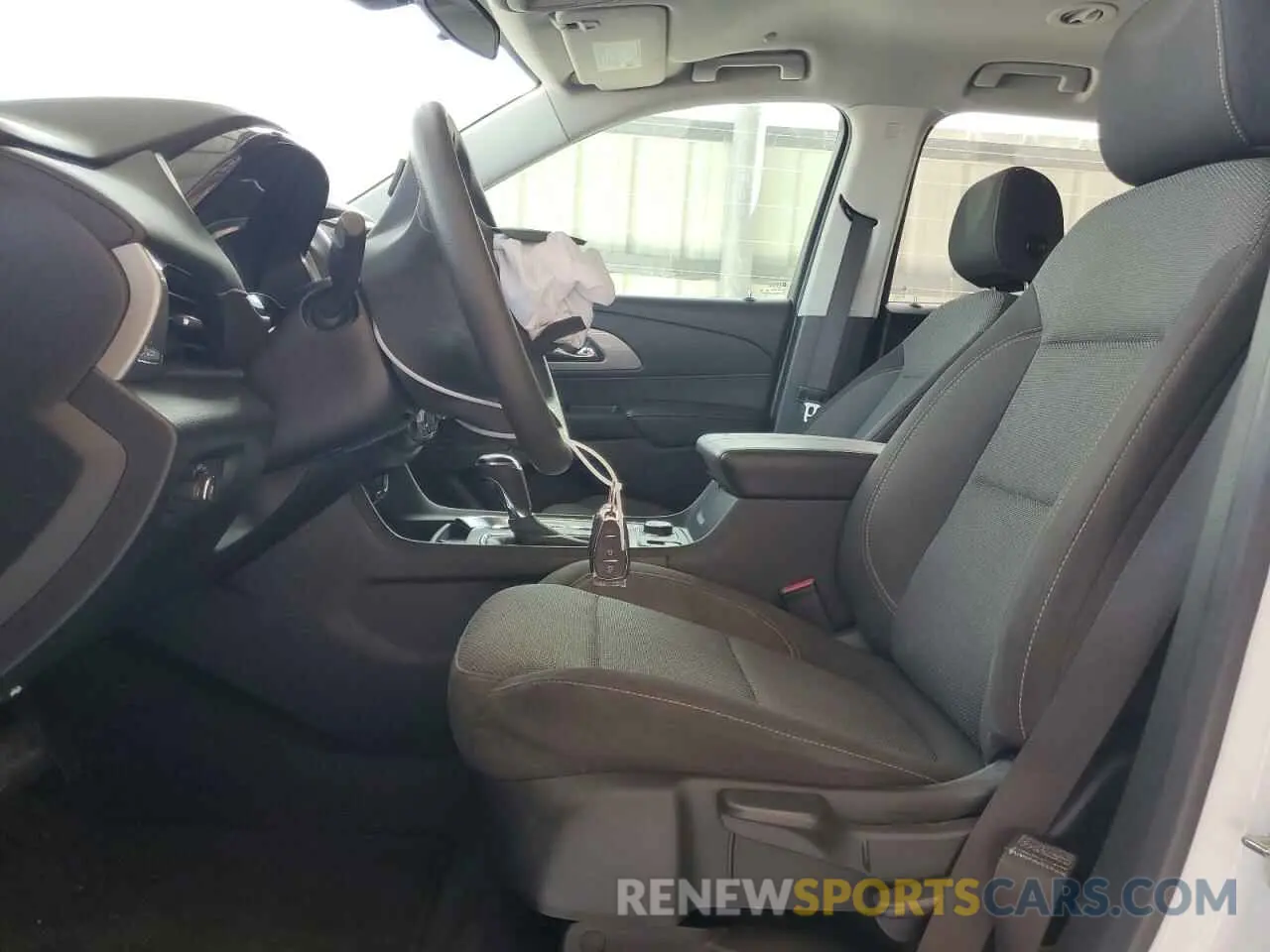 7 Photograph of a damaged car 1GNERFKWXLJ219201 CHEVROLET TRAVERSE 2020