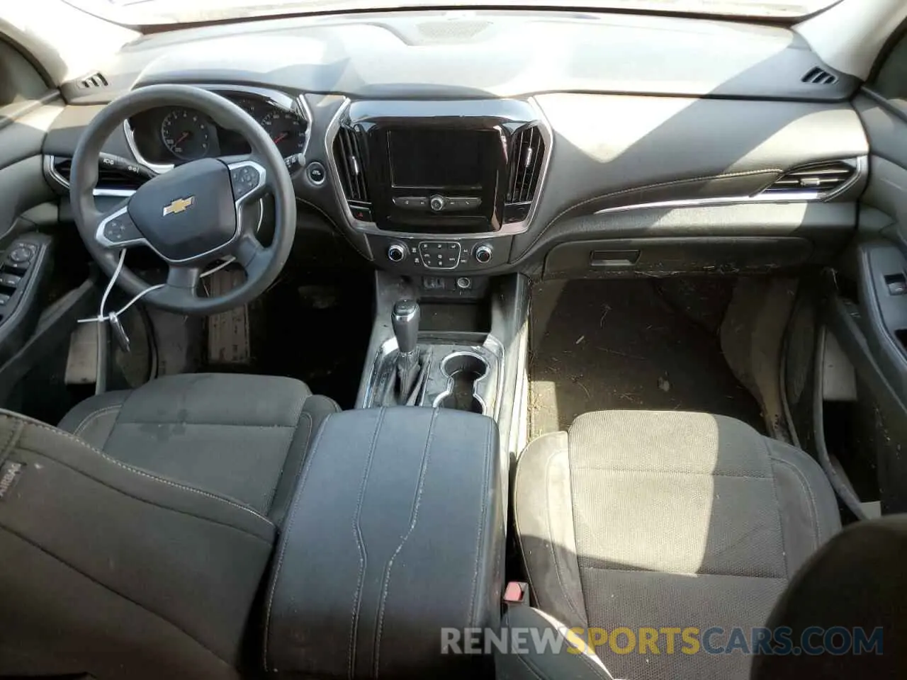 8 Photograph of a damaged car 1GNERFKWXLJ245930 CHEVROLET TRAVERSE 2020