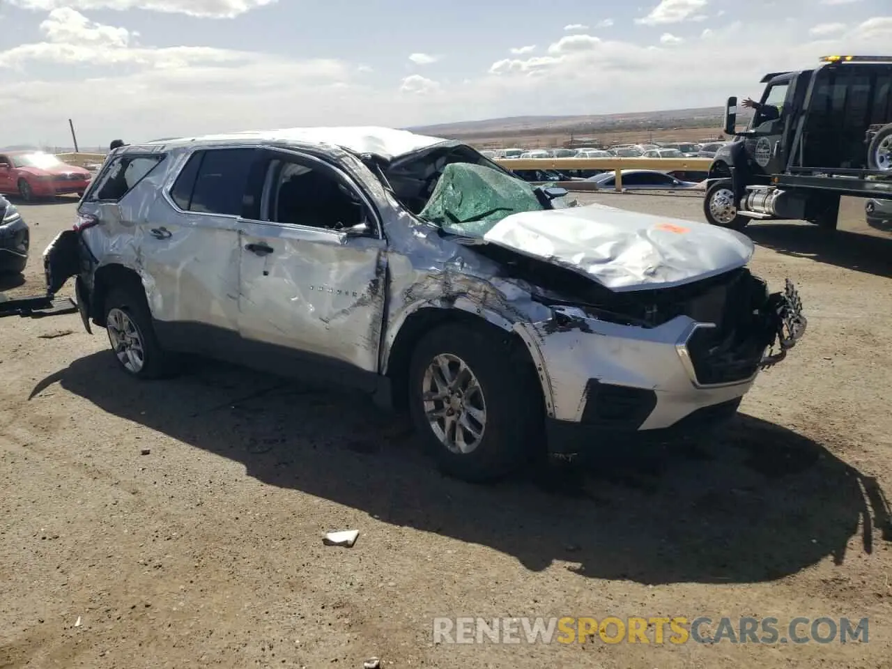 4 Photograph of a damaged car 1GNERFKWXLJ262274 CHEVROLET TRAVERSE 2020