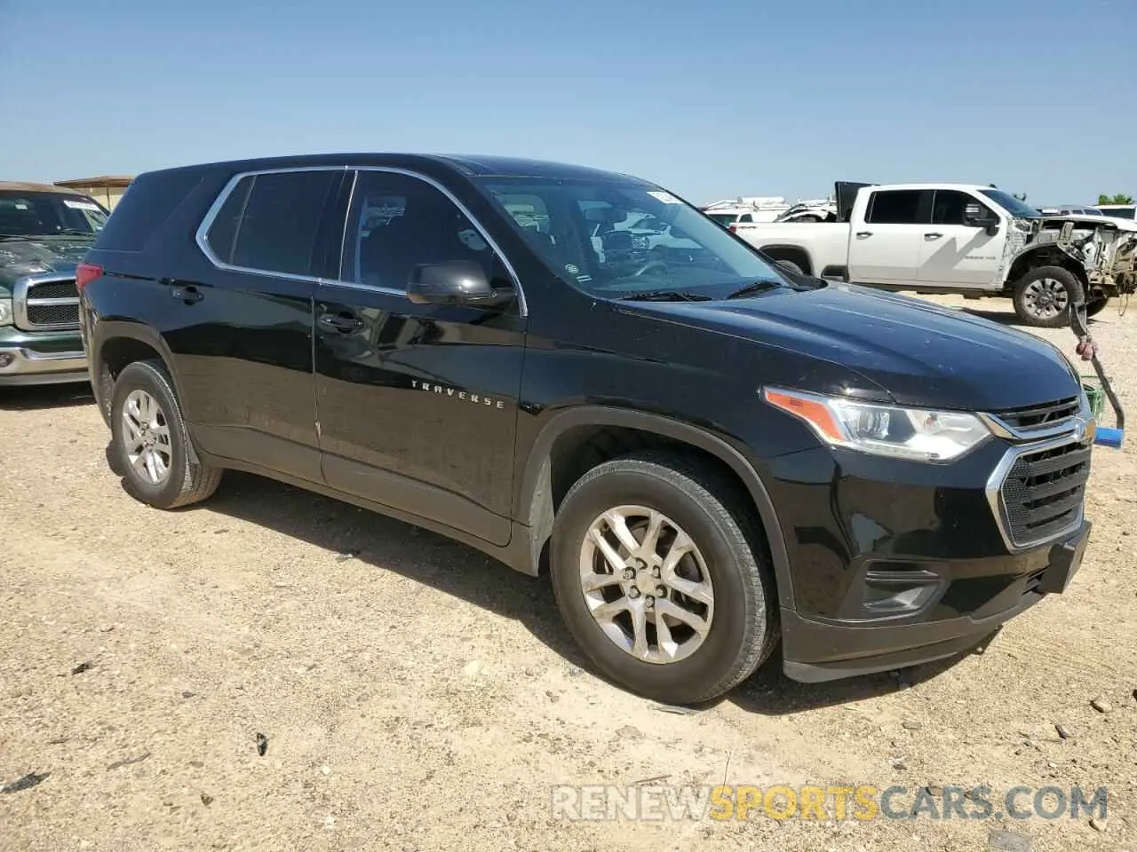 4 Photograph of a damaged car 1GNERFKWXLJ270505 CHEVROLET TRAVERSE 2020