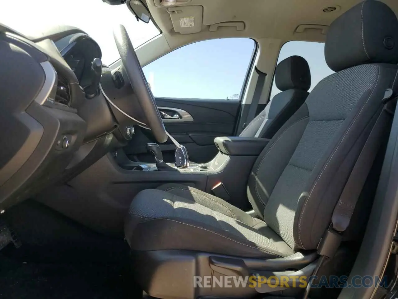 7 Photograph of a damaged car 1GNERFKWXLJ270505 CHEVROLET TRAVERSE 2020