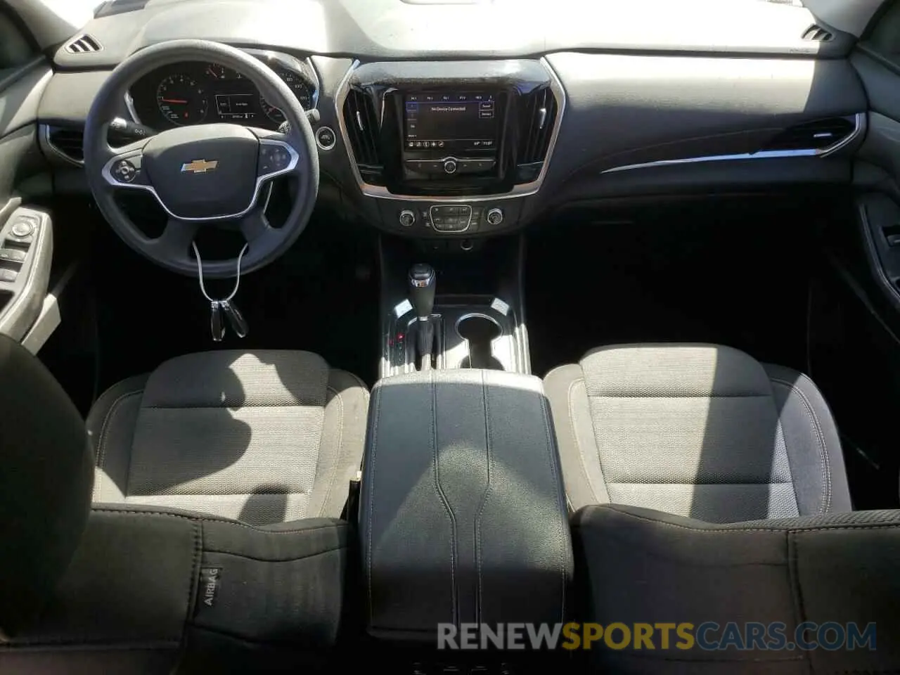 8 Photograph of a damaged car 1GNERFKWXLJ270505 CHEVROLET TRAVERSE 2020
