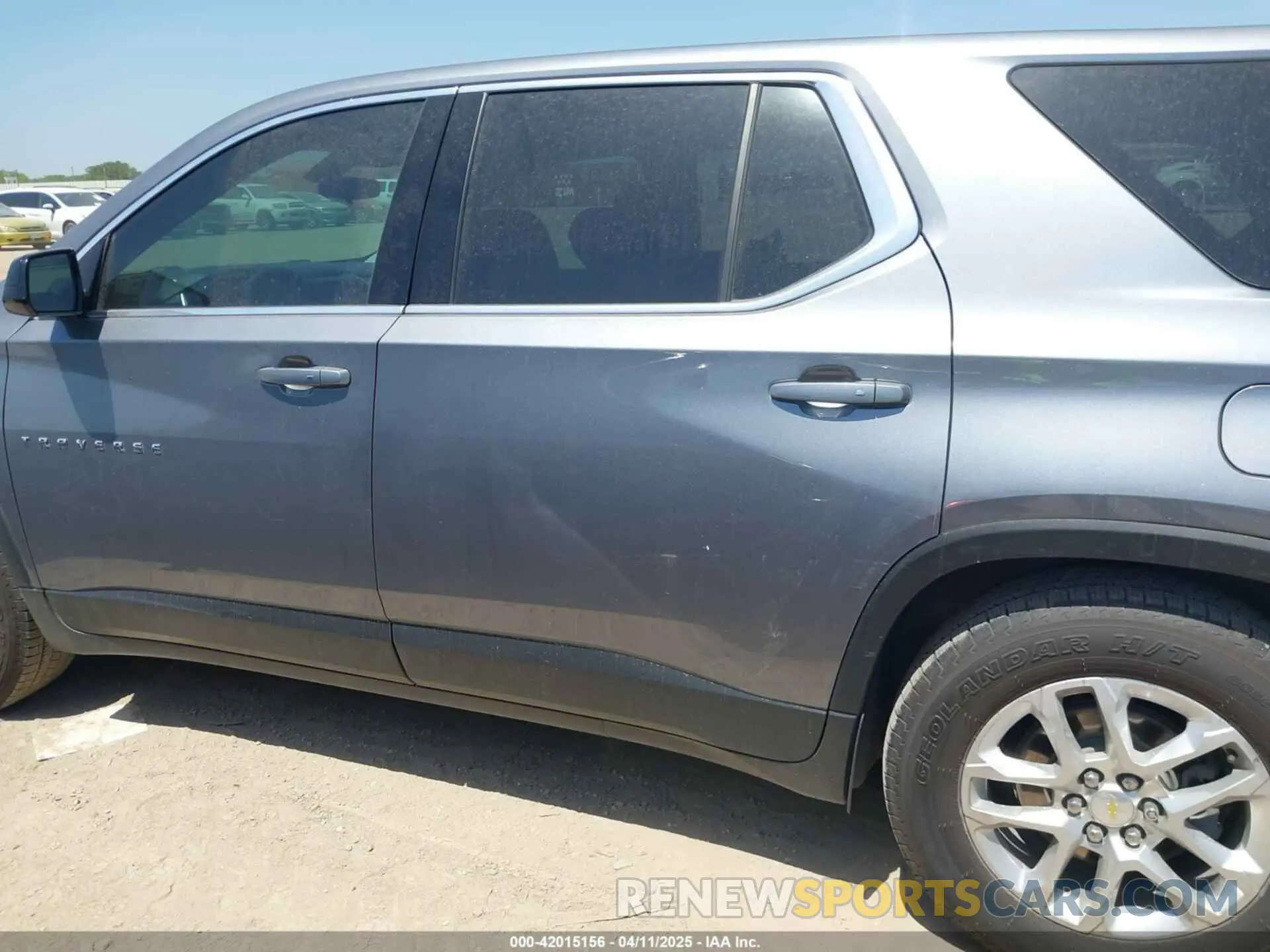 15 Photograph of a damaged car 1GNERFKWXLJ275364 CHEVROLET TRAVERSE 2020
