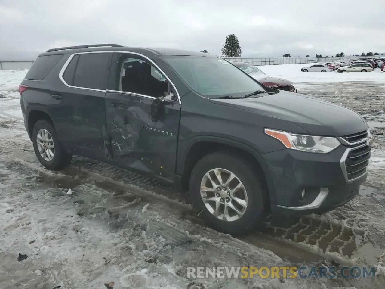 4 Photograph of a damaged car 1GNERGKW0LJ105908 CHEVROLET TRAVERSE 2020