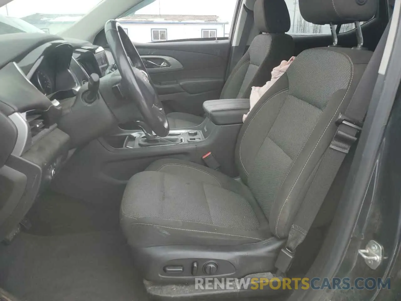 7 Photograph of a damaged car 1GNERGKW0LJ105908 CHEVROLET TRAVERSE 2020