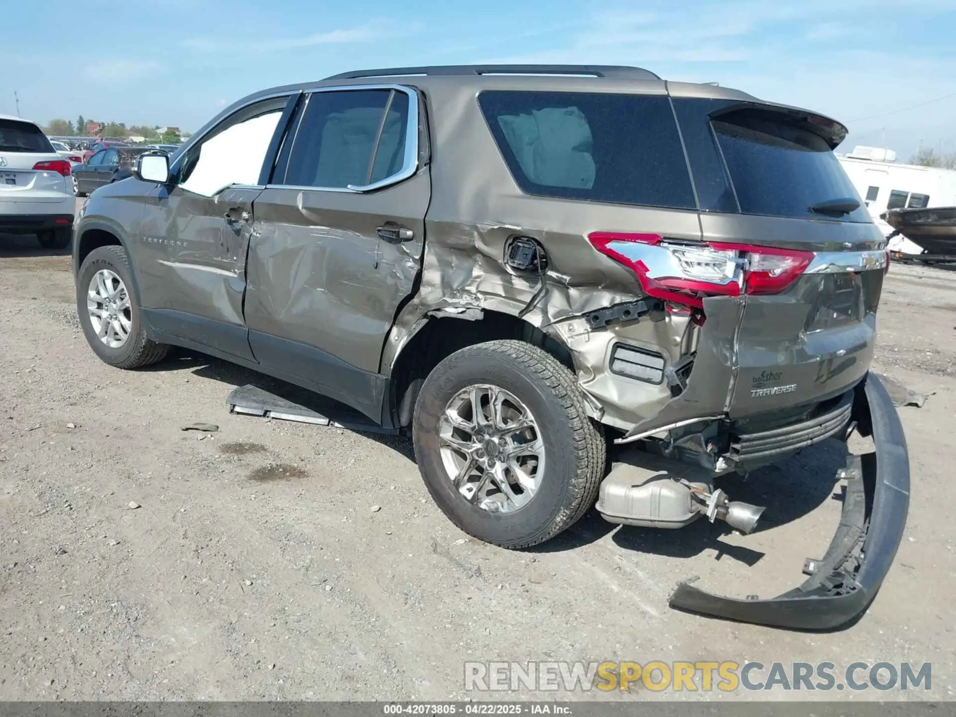 3 Photograph of a damaged car 1GNERGKW0LJ127696 CHEVROLET TRAVERSE 2020