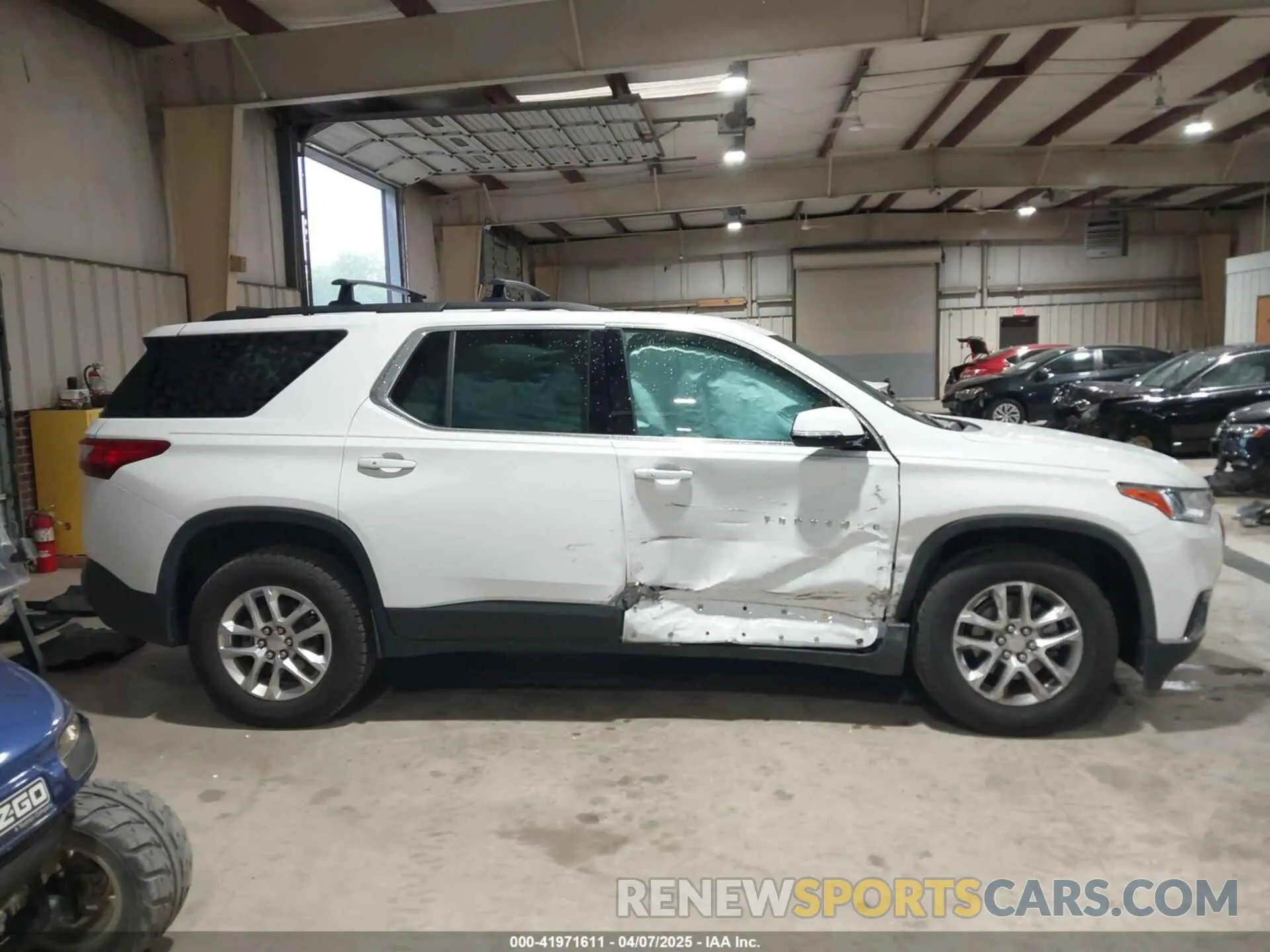 13 Photograph of a damaged car 1GNERGKW0LJ132610 CHEVROLET TRAVERSE 2020