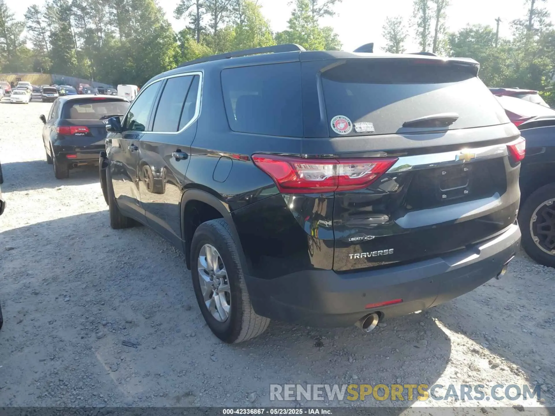 3 Photograph of a damaged car 1GNERGKW0LJ305039 CHEVROLET TRAVERSE 2020