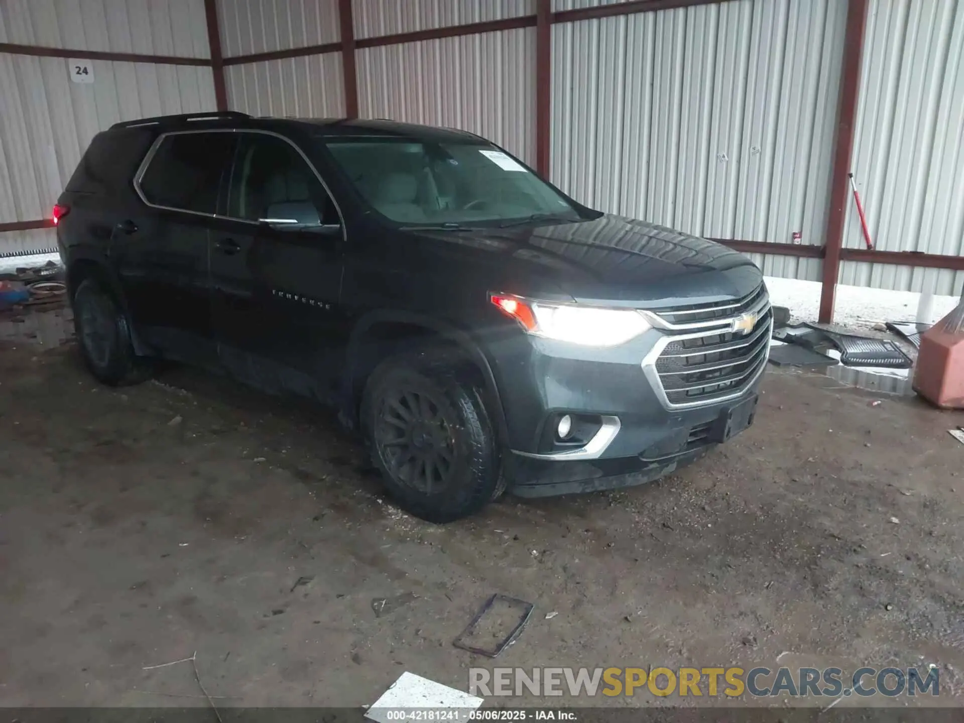 1 Photograph of a damaged car 1GNERGKW1LJ206682 CHEVROLET TRAVERSE 2020