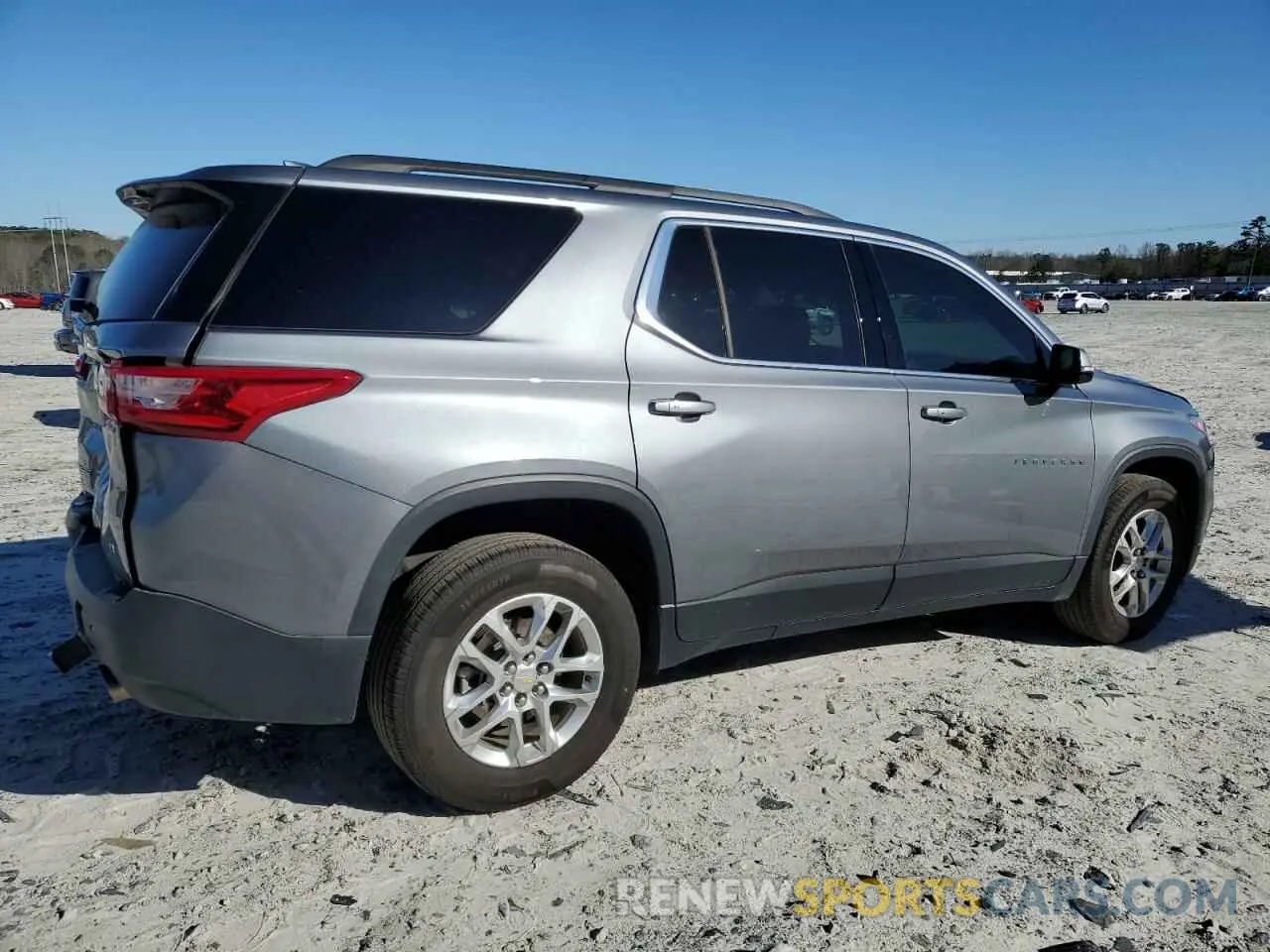 3 Photograph of a damaged car 1GNERGKW1LJ286579 CHEVROLET TRAVERSE 2020